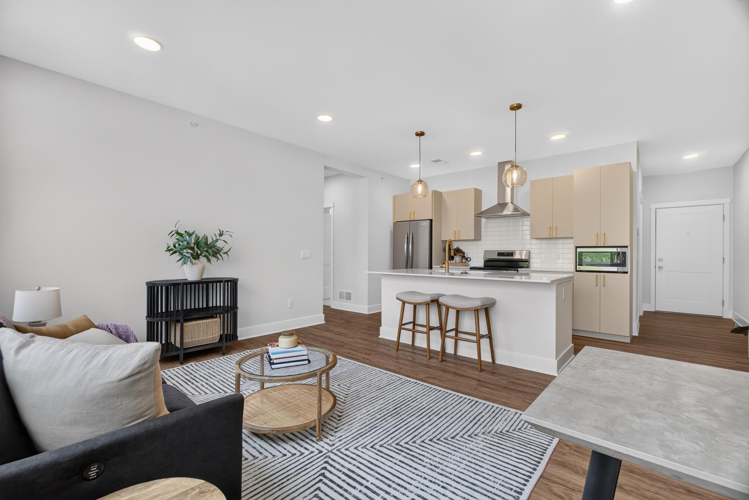 1109 S Carver Street — photo