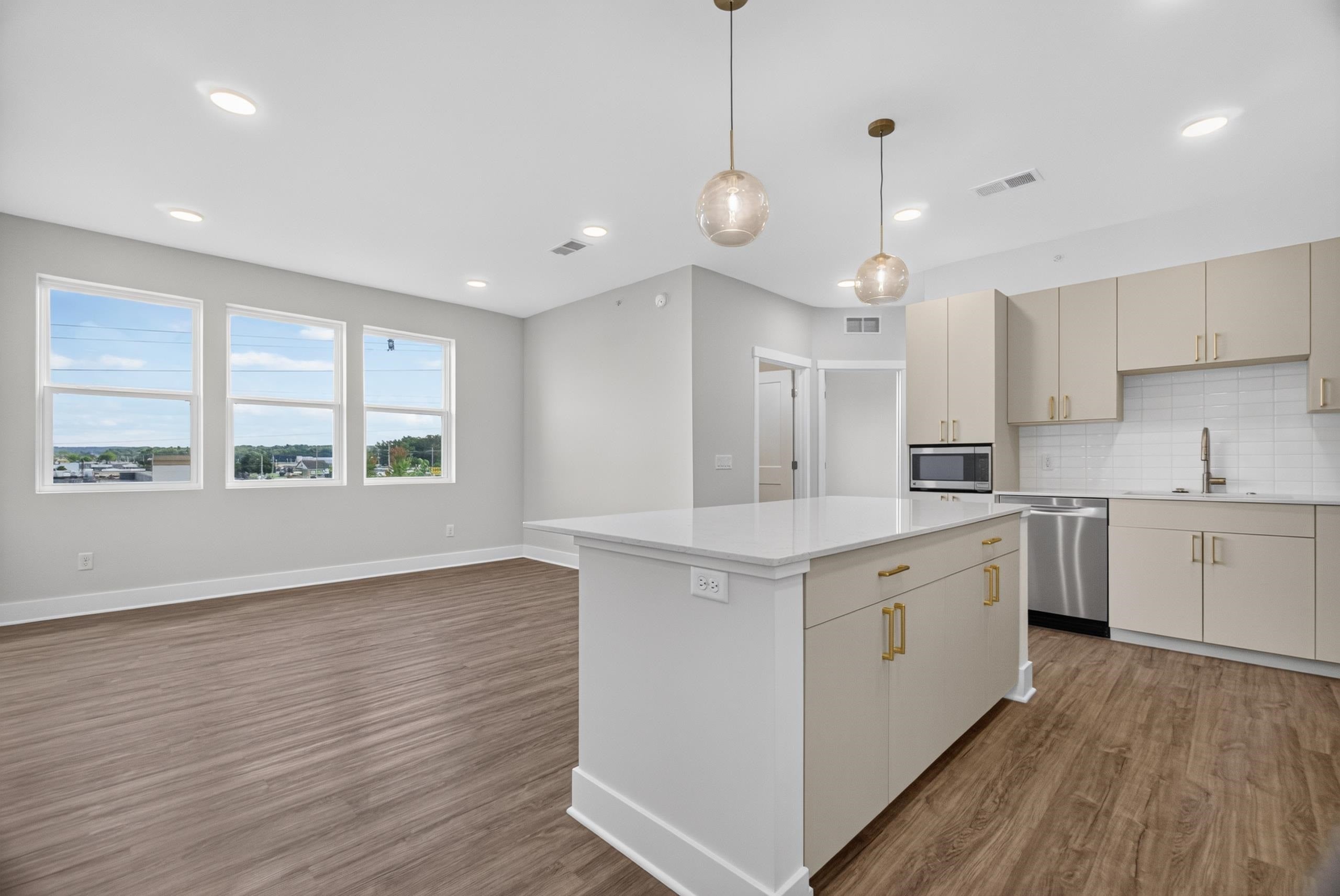 1109 S Carver Street — photo