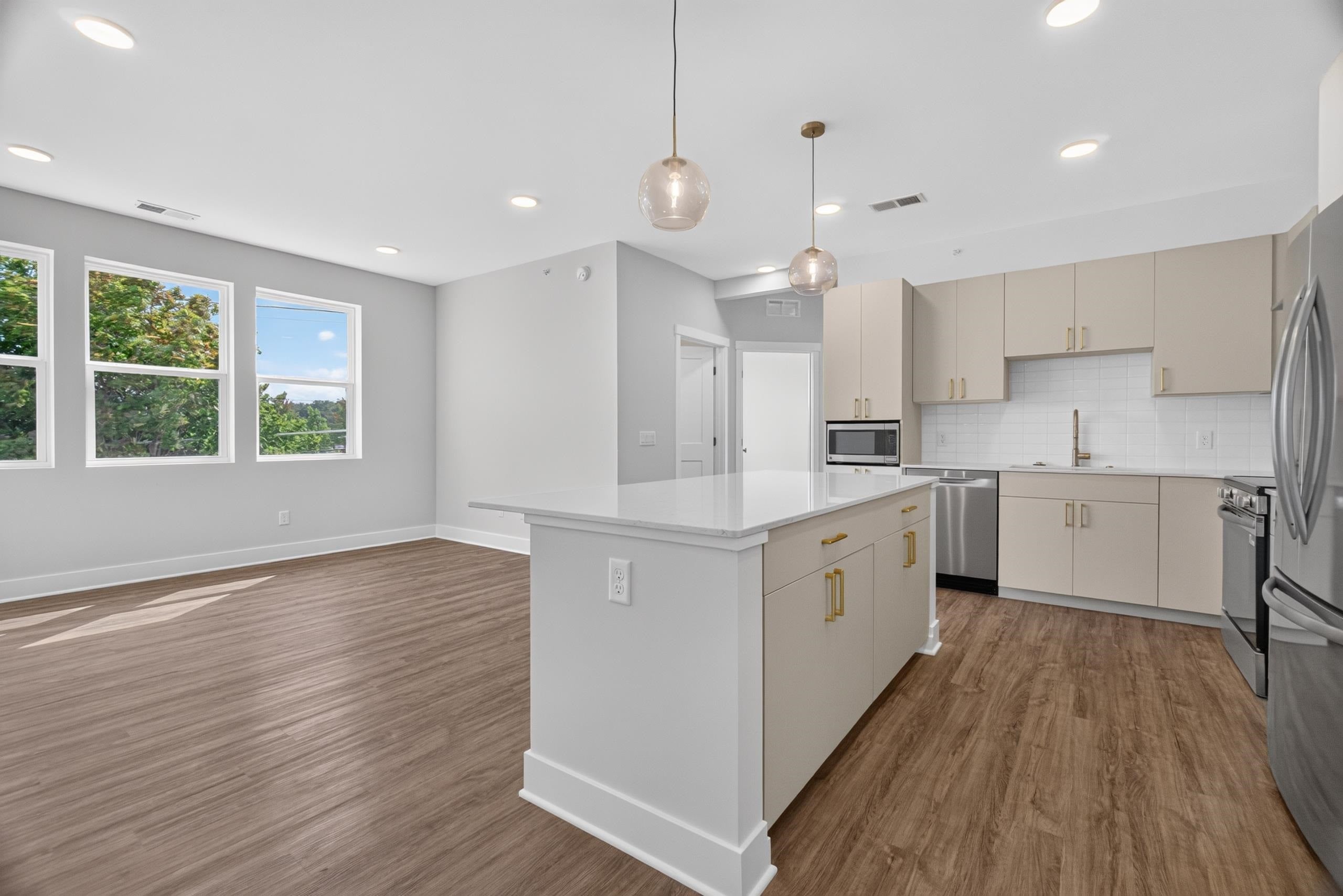 1109 S Carver Street — photo