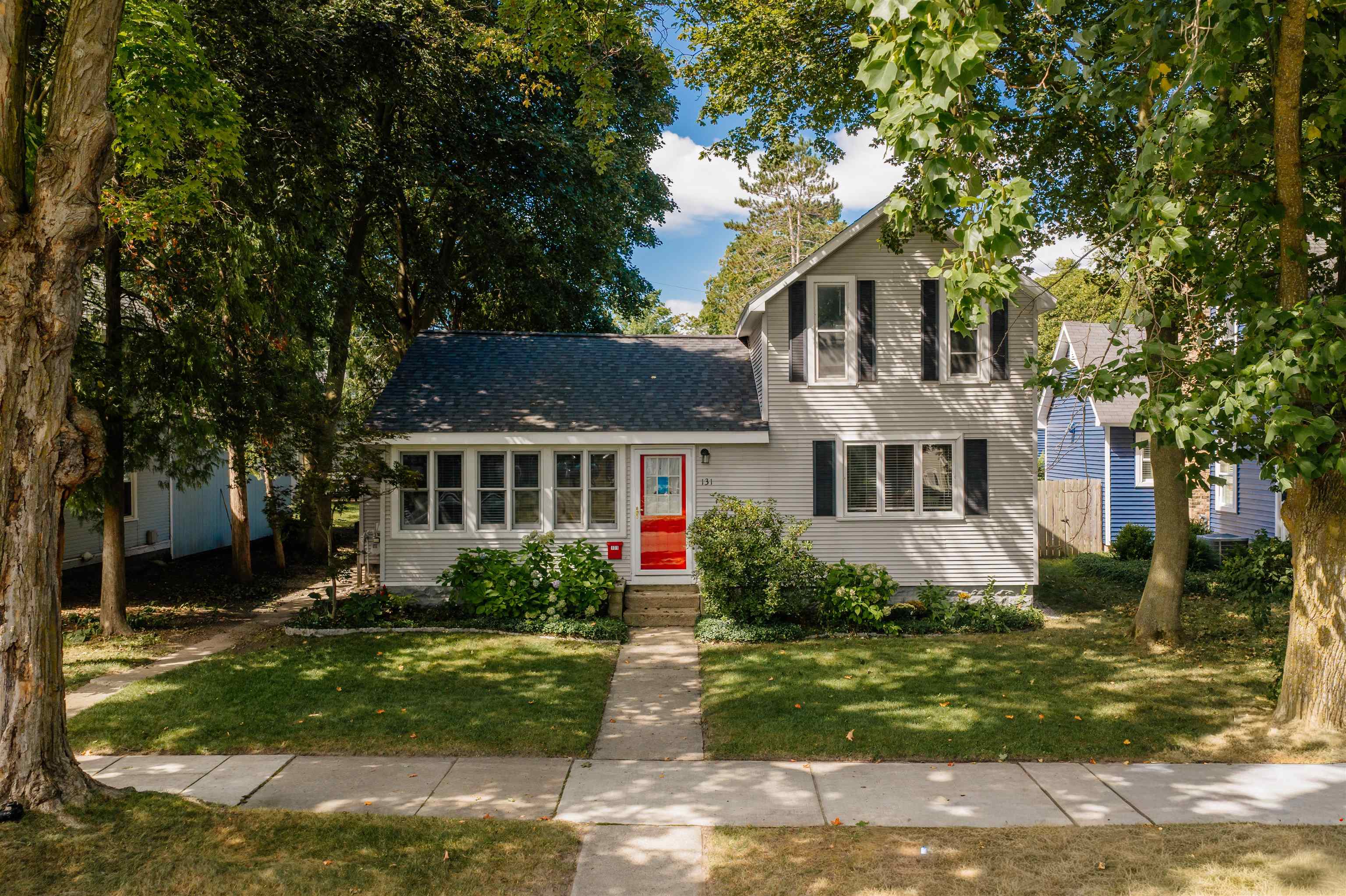 131 N Spruce — photo