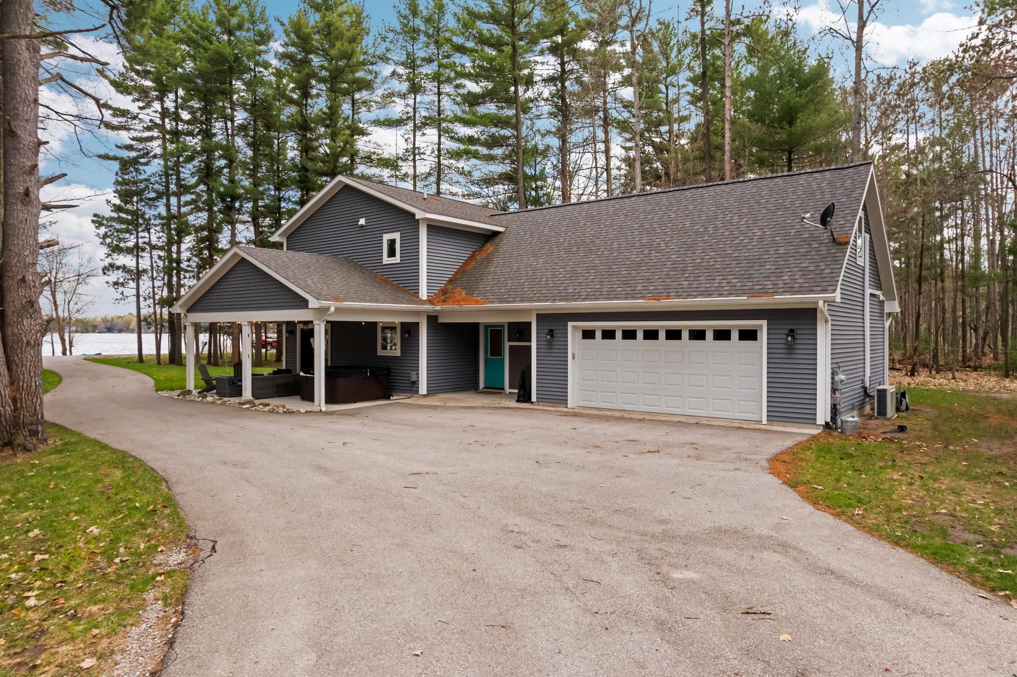 9608 N Long Lake Road — photo