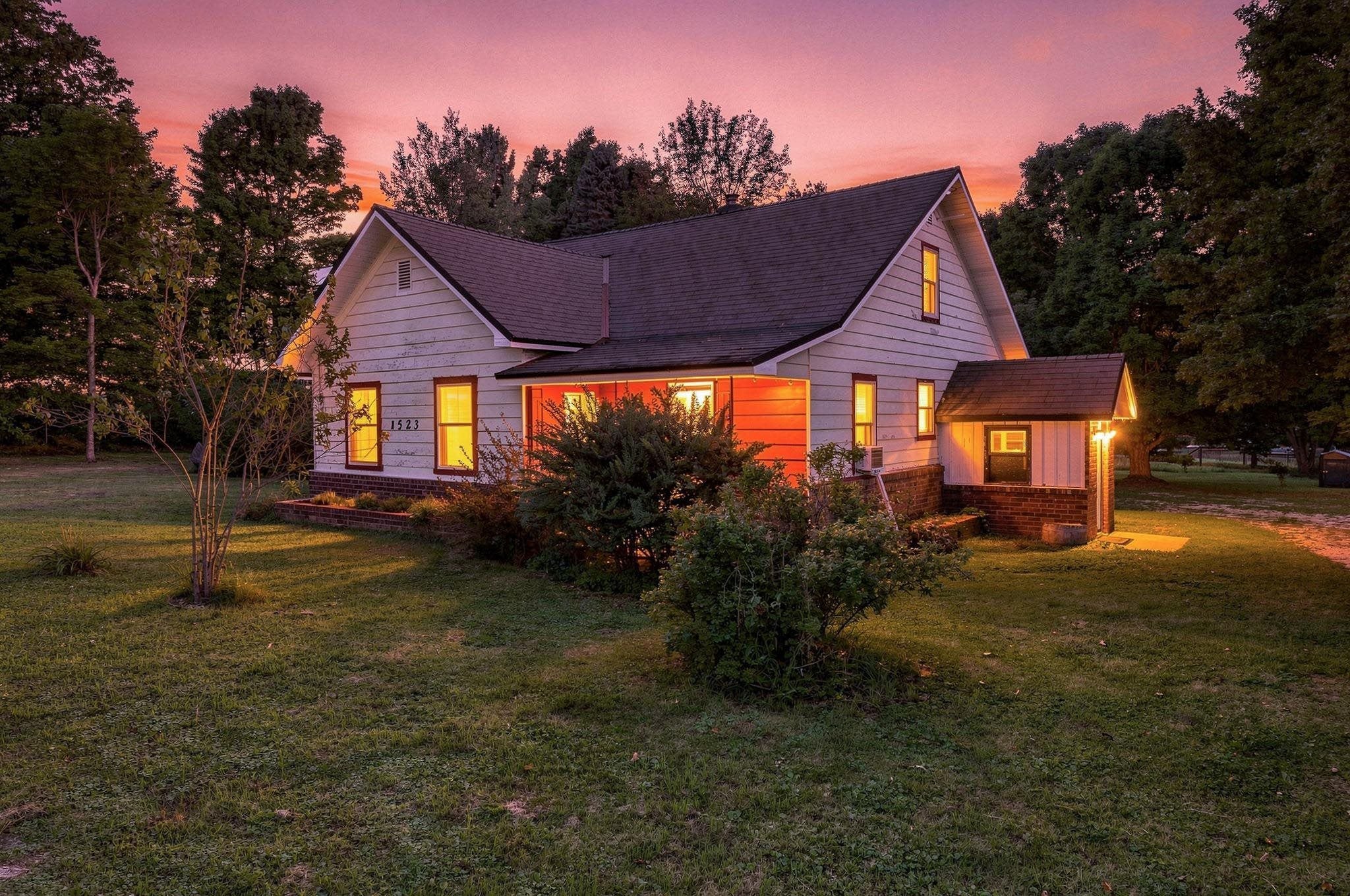 1523 SE Hatley Road — photo
