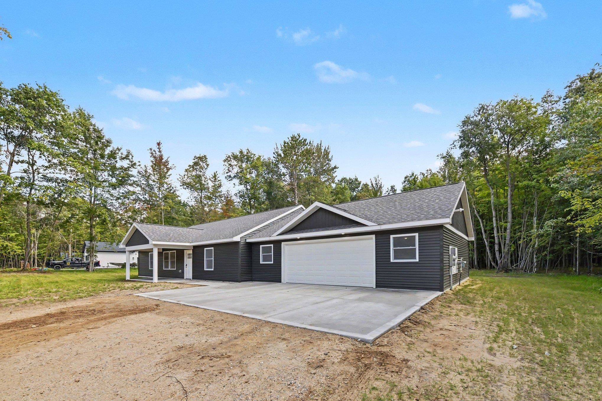 4921 River Woods Rd — photo