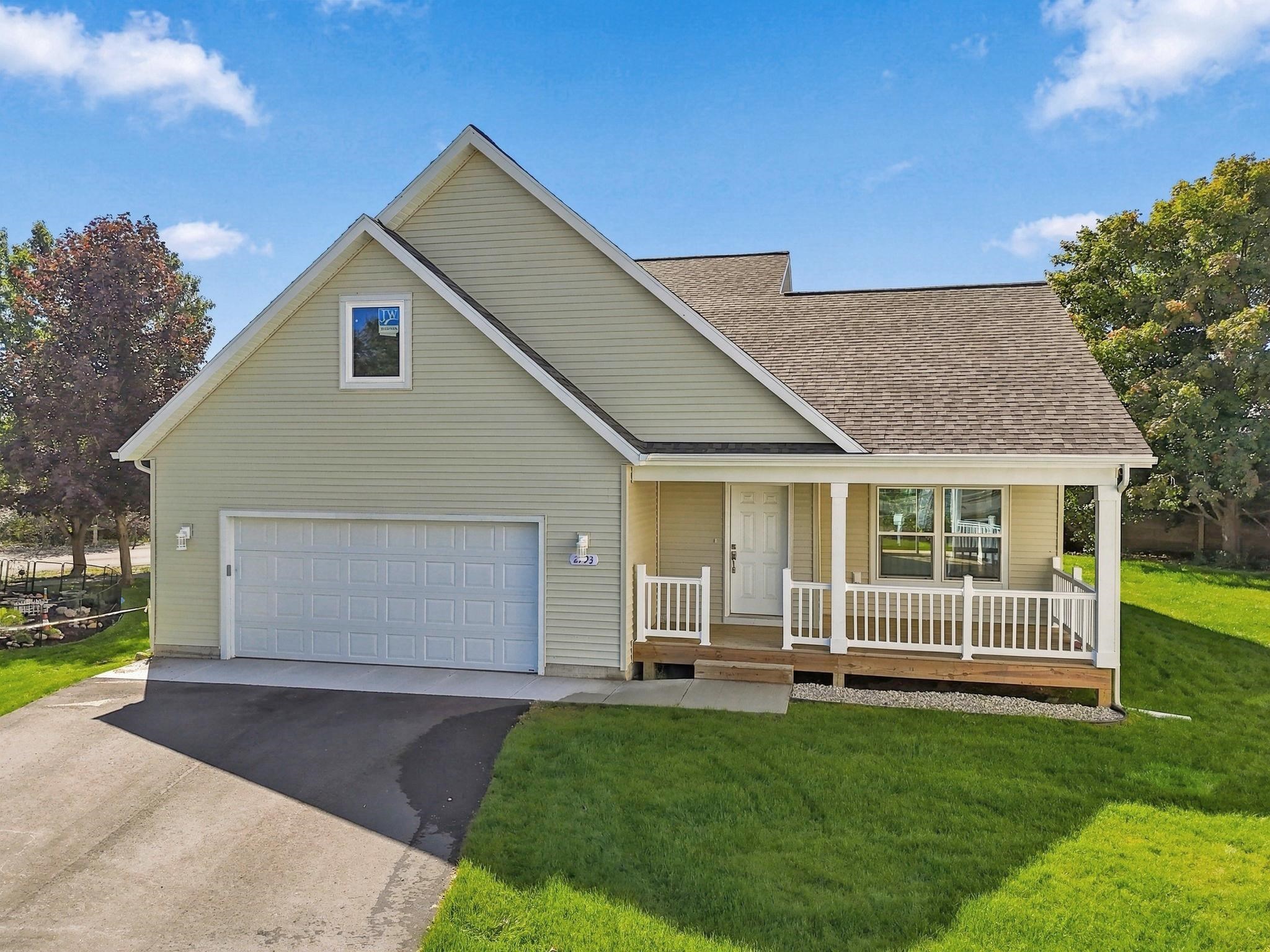 2793 Garnet Ct — photo