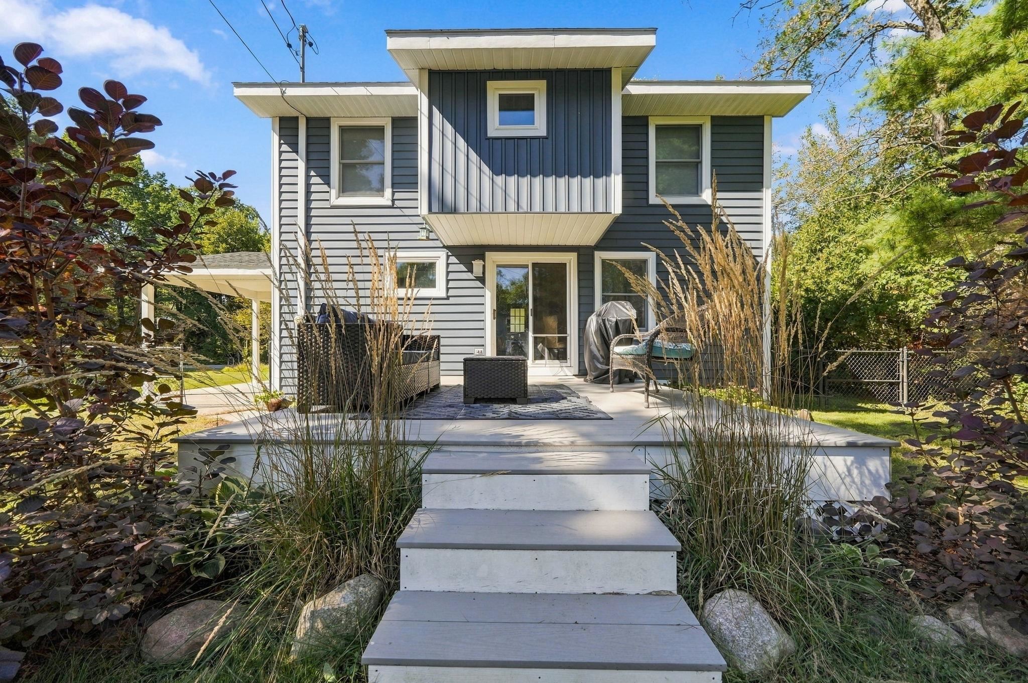 707 Pine St — photo