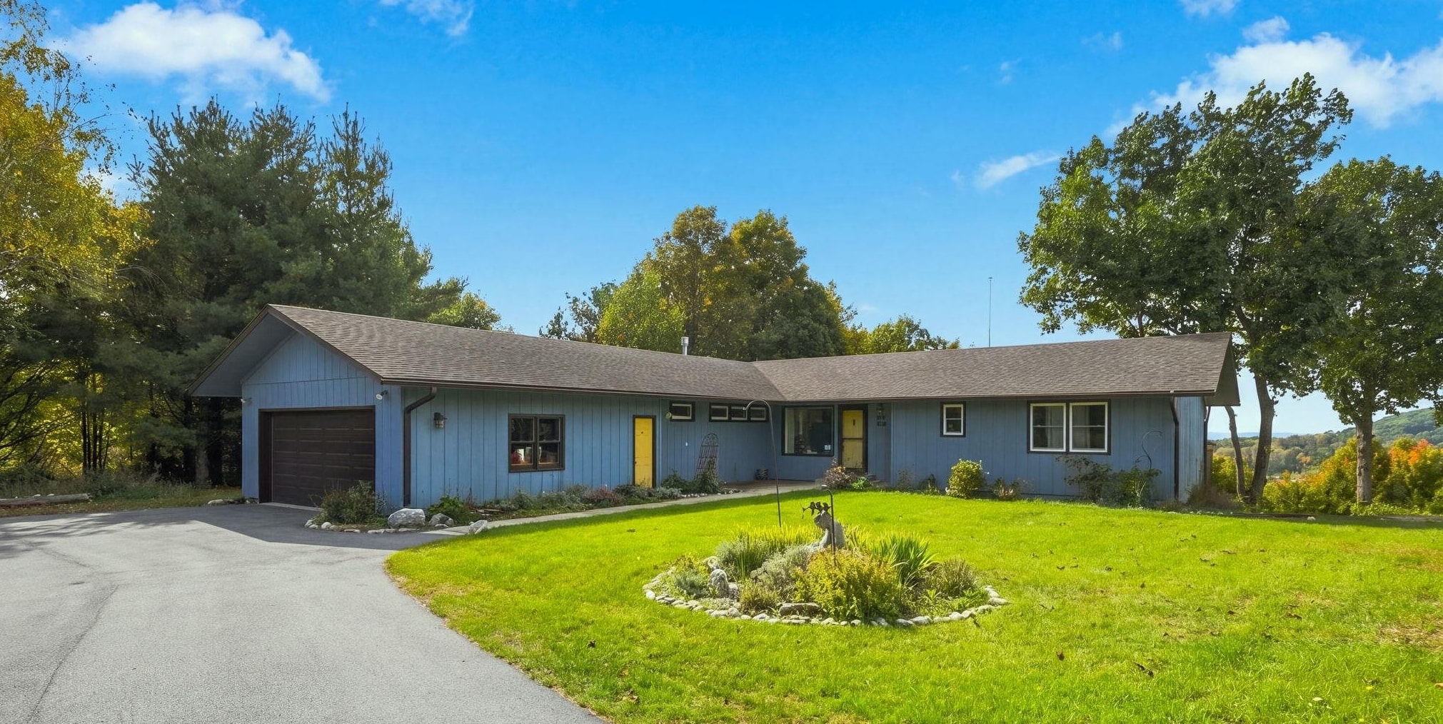 200 Sunset Dr — photo