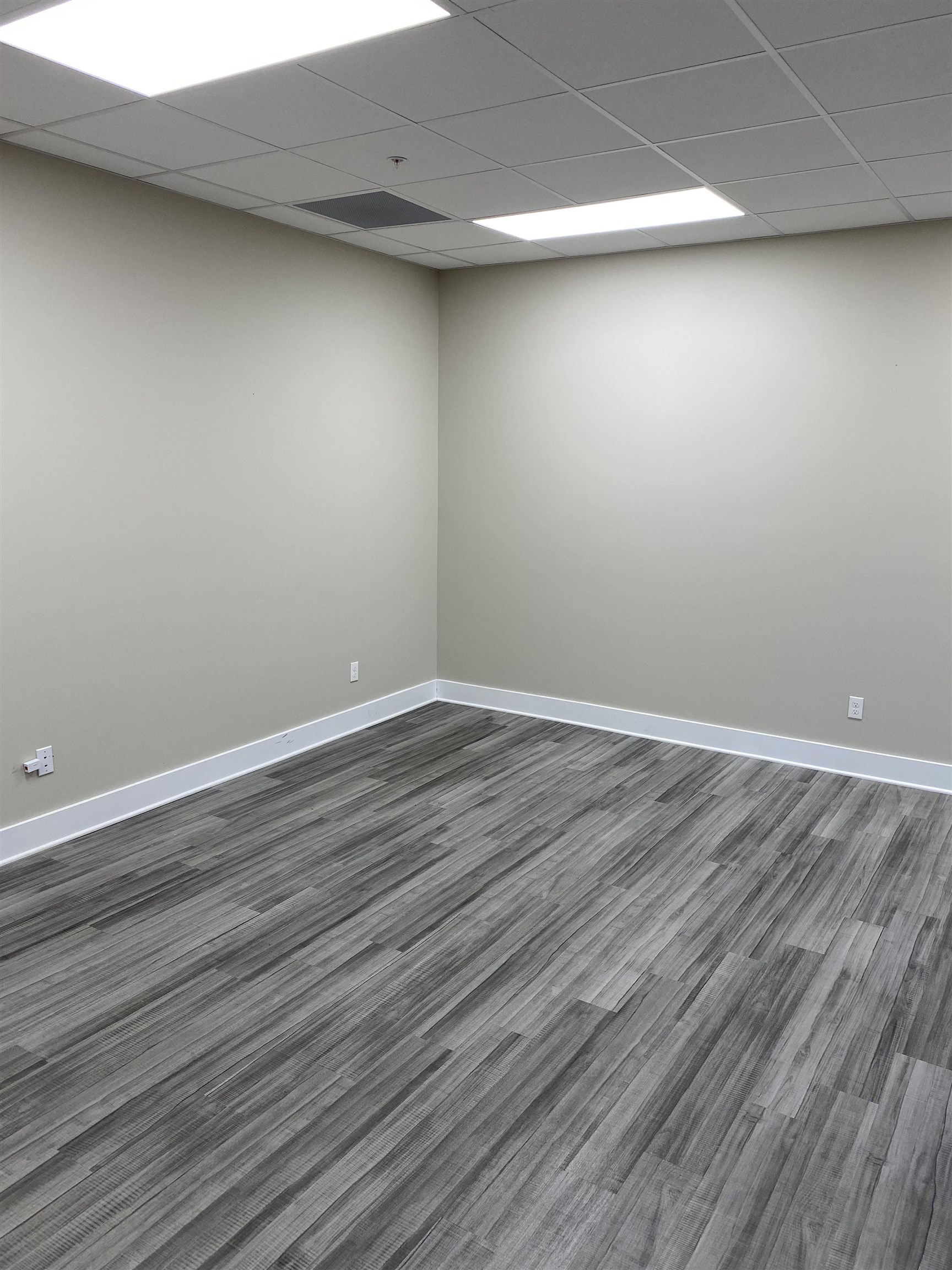 146 E Center, Ithaca, MI 48847 — photo 3