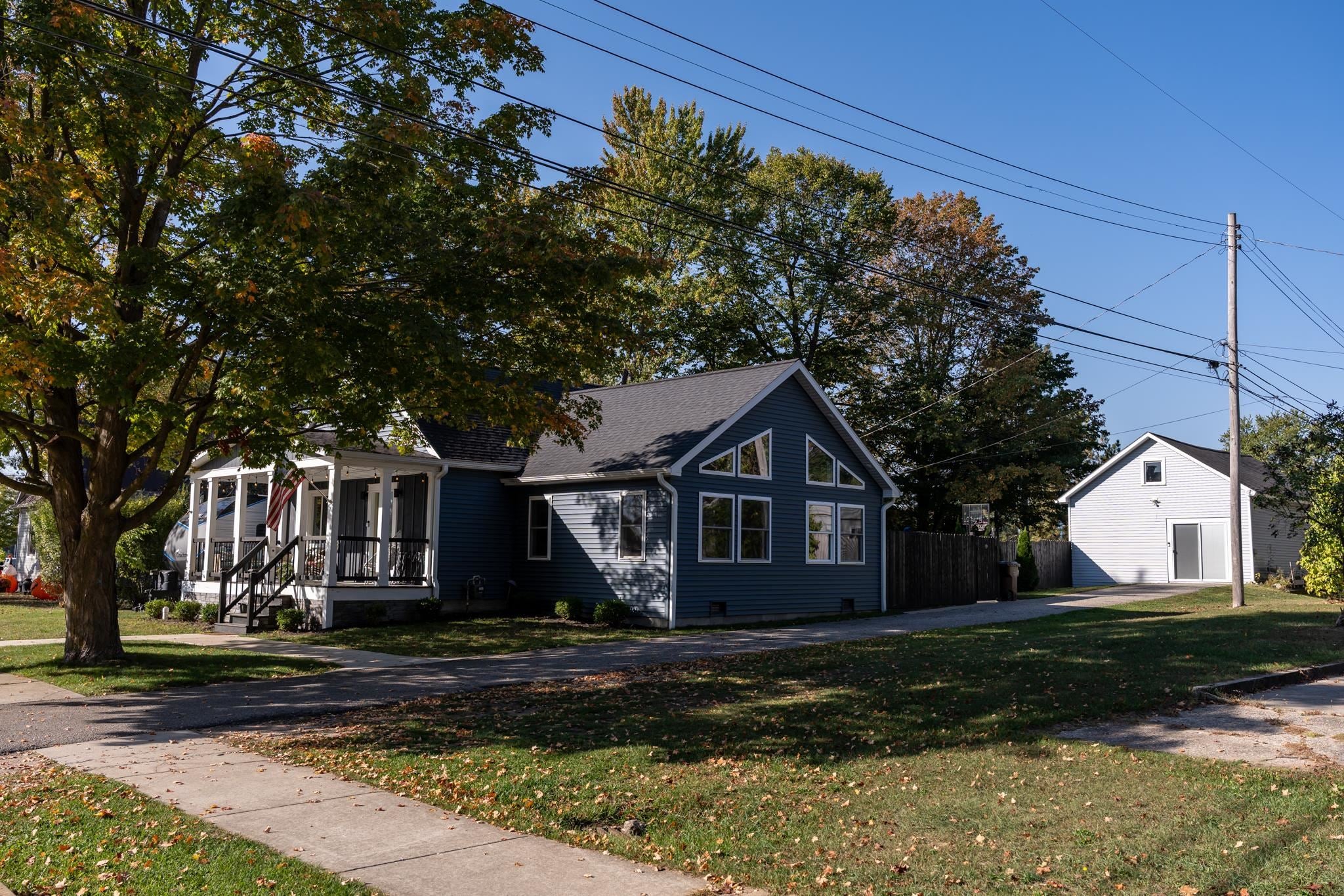 308 S 3rd Street — photo