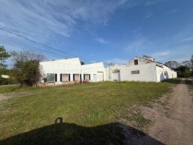 700 W End St — photo