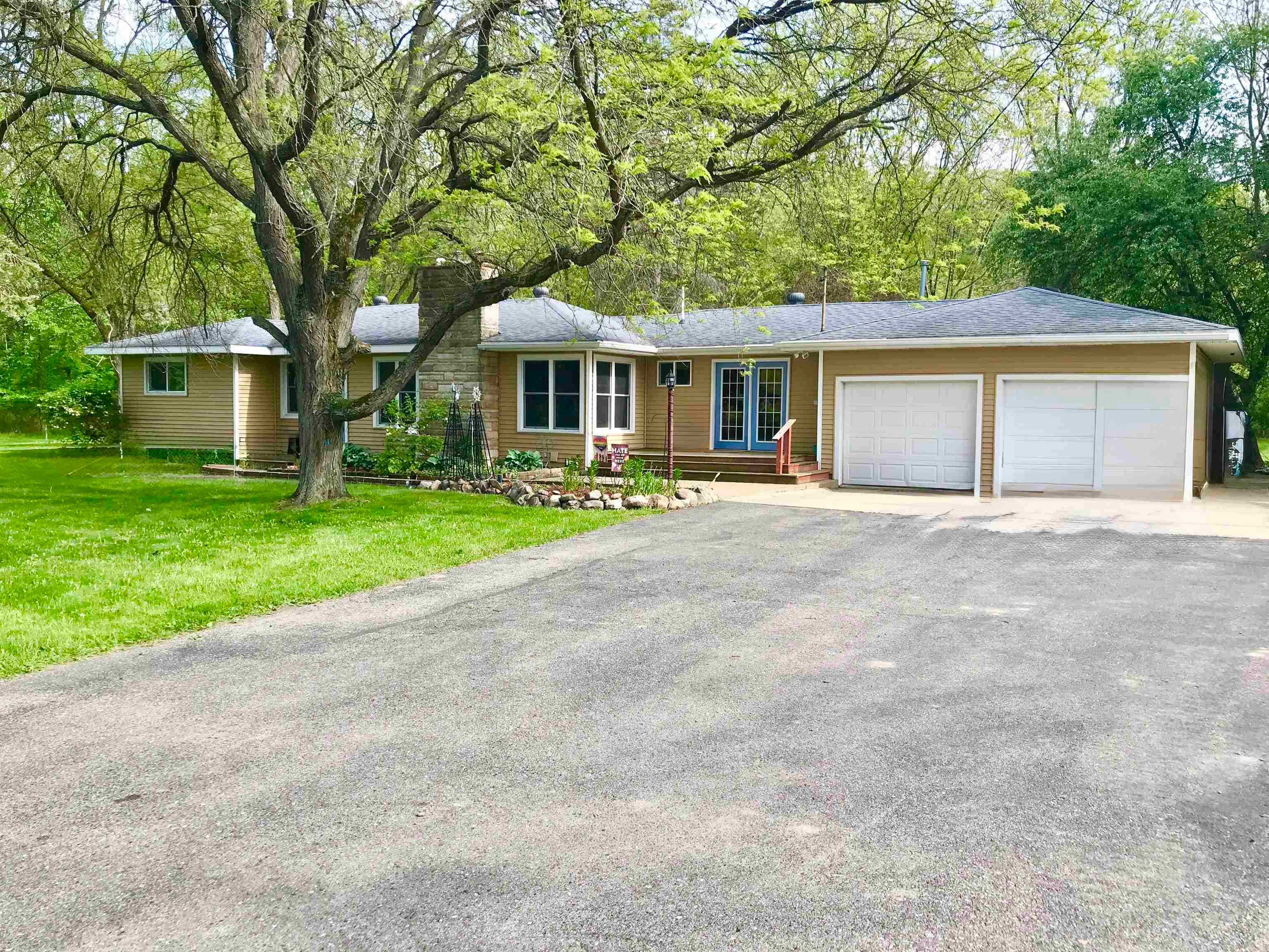 700 & 702 E Remus Road — photo