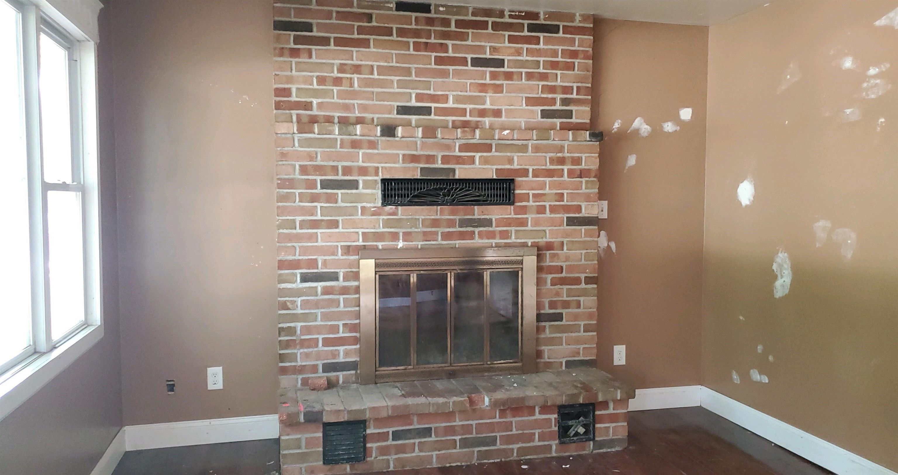 424 N Ithaca Street, Ithaca City, MI 48847 — photo 3