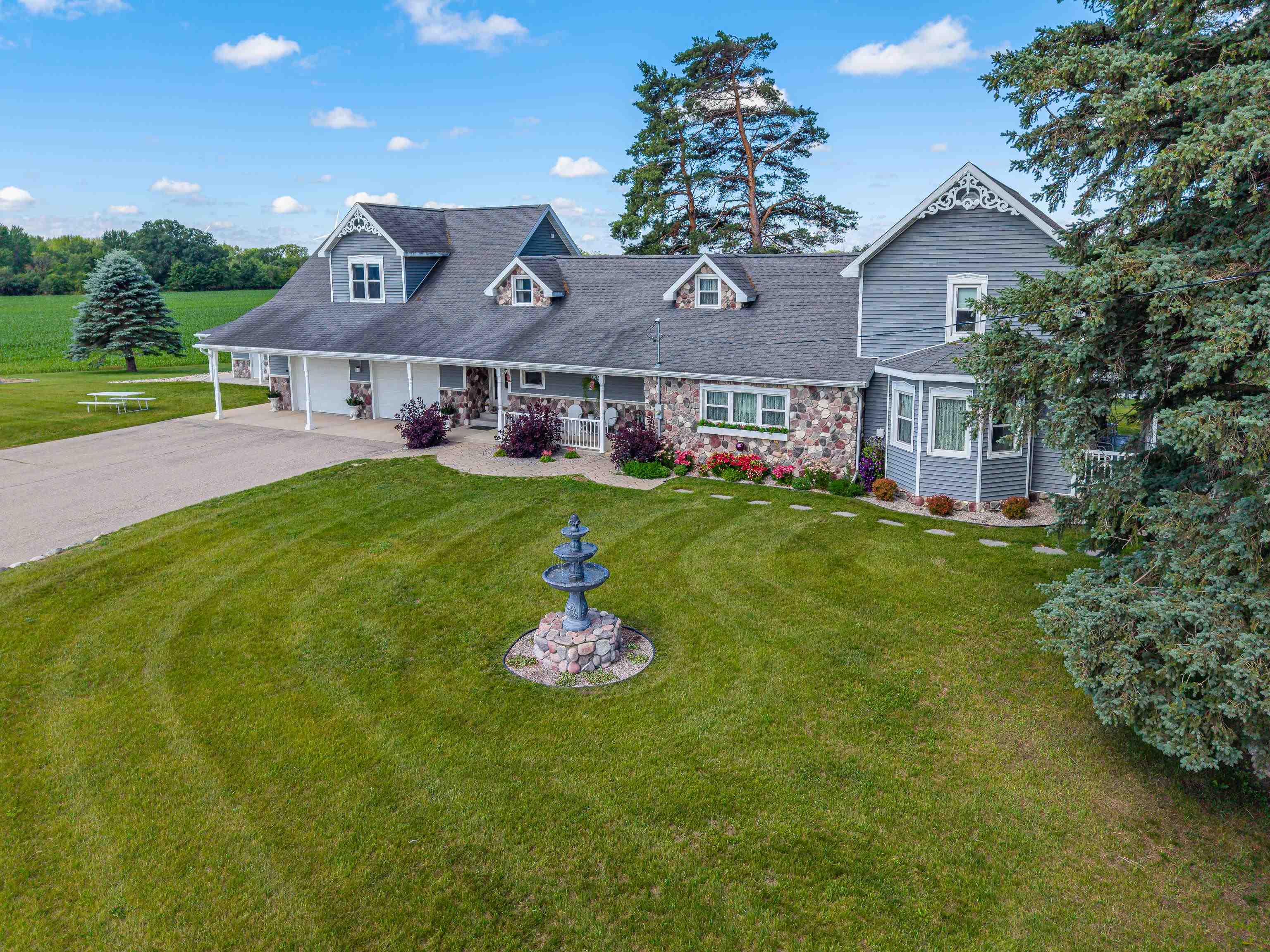 9644 E Deerfield Road — photo