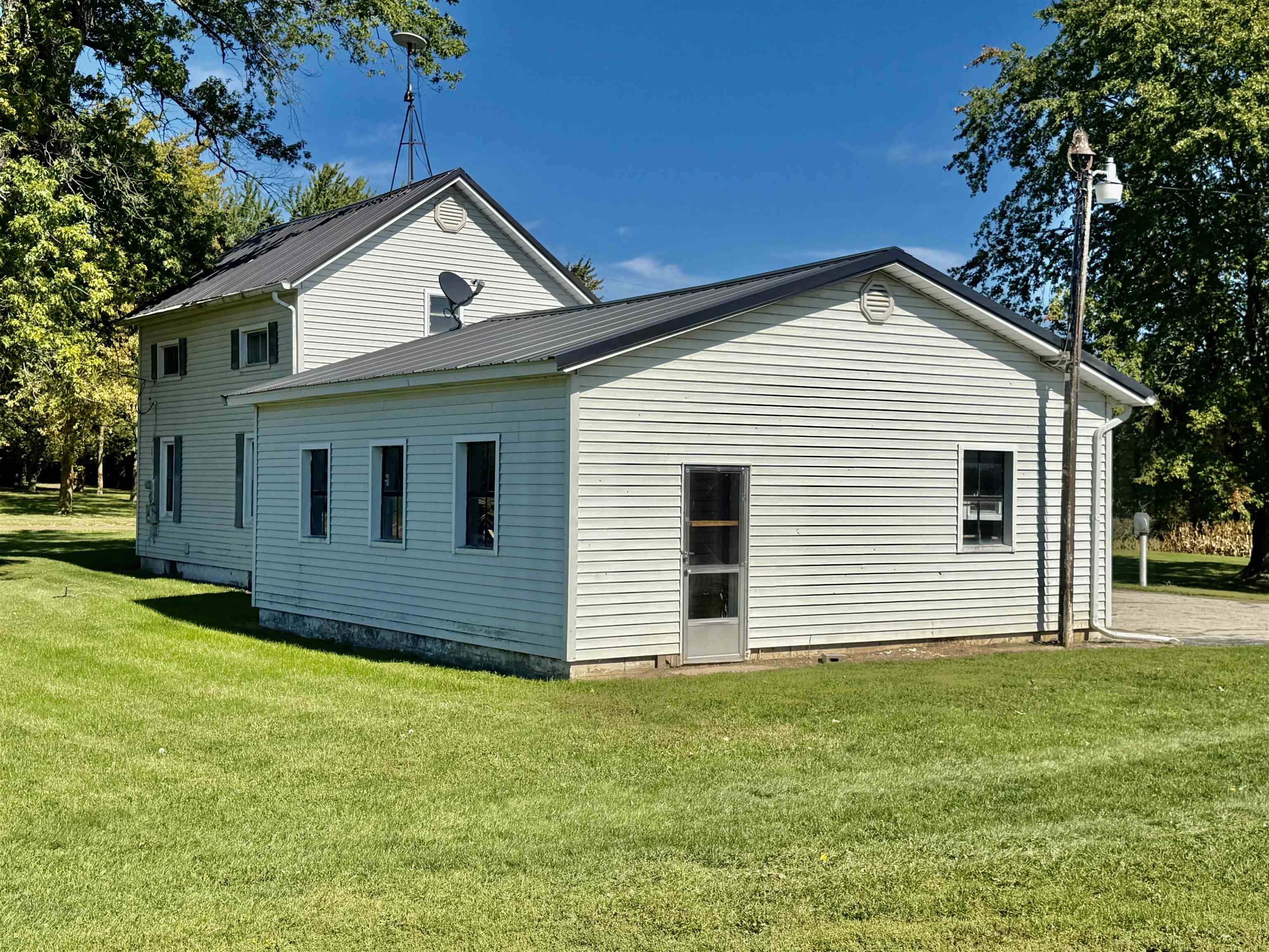 588 E Pierce, NorthStarTownship_Gratiot, Michigan 48847 — photo 3