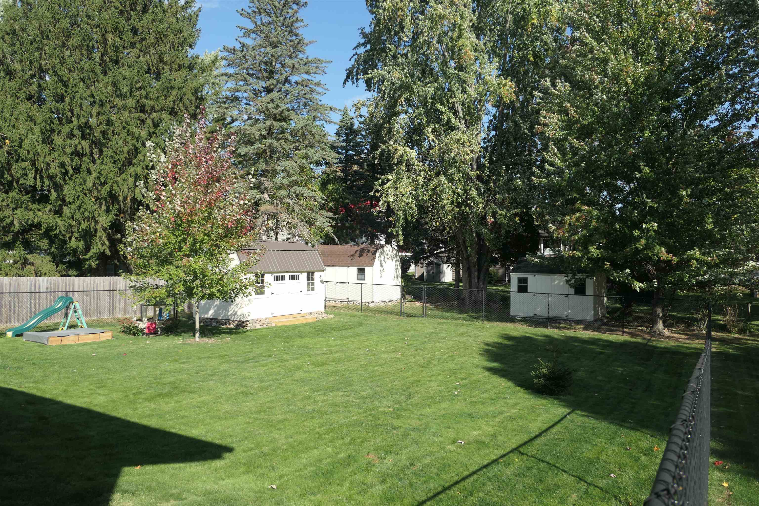 210 Pineview, Alma, MI 48801 — photo 3