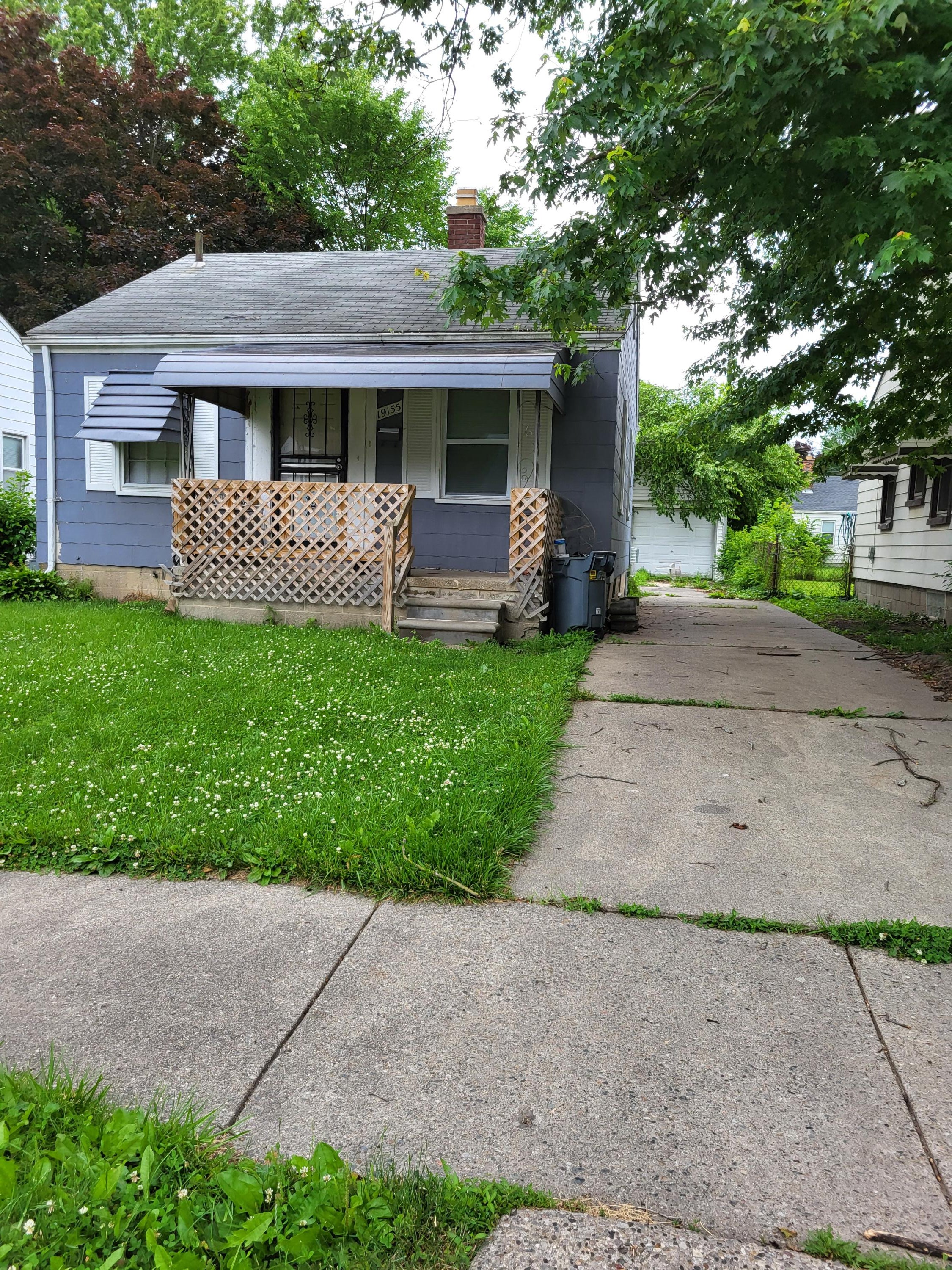 19155 Kingsville Street — photo