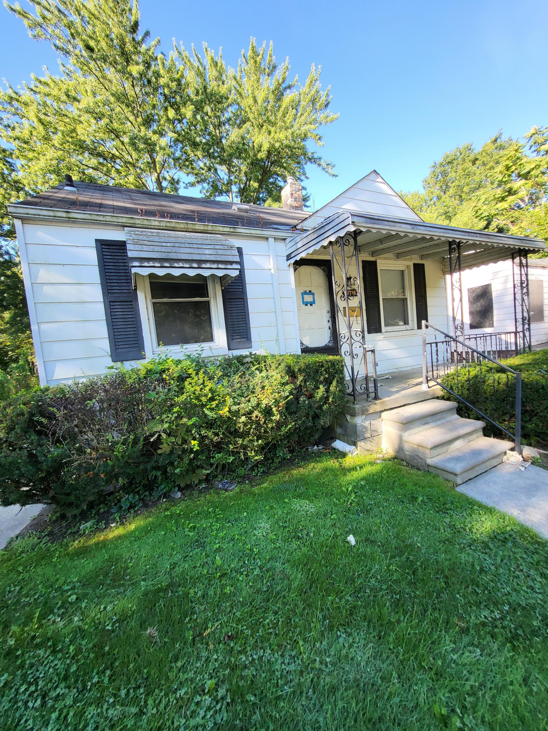 19716 Kenosha Street — photo