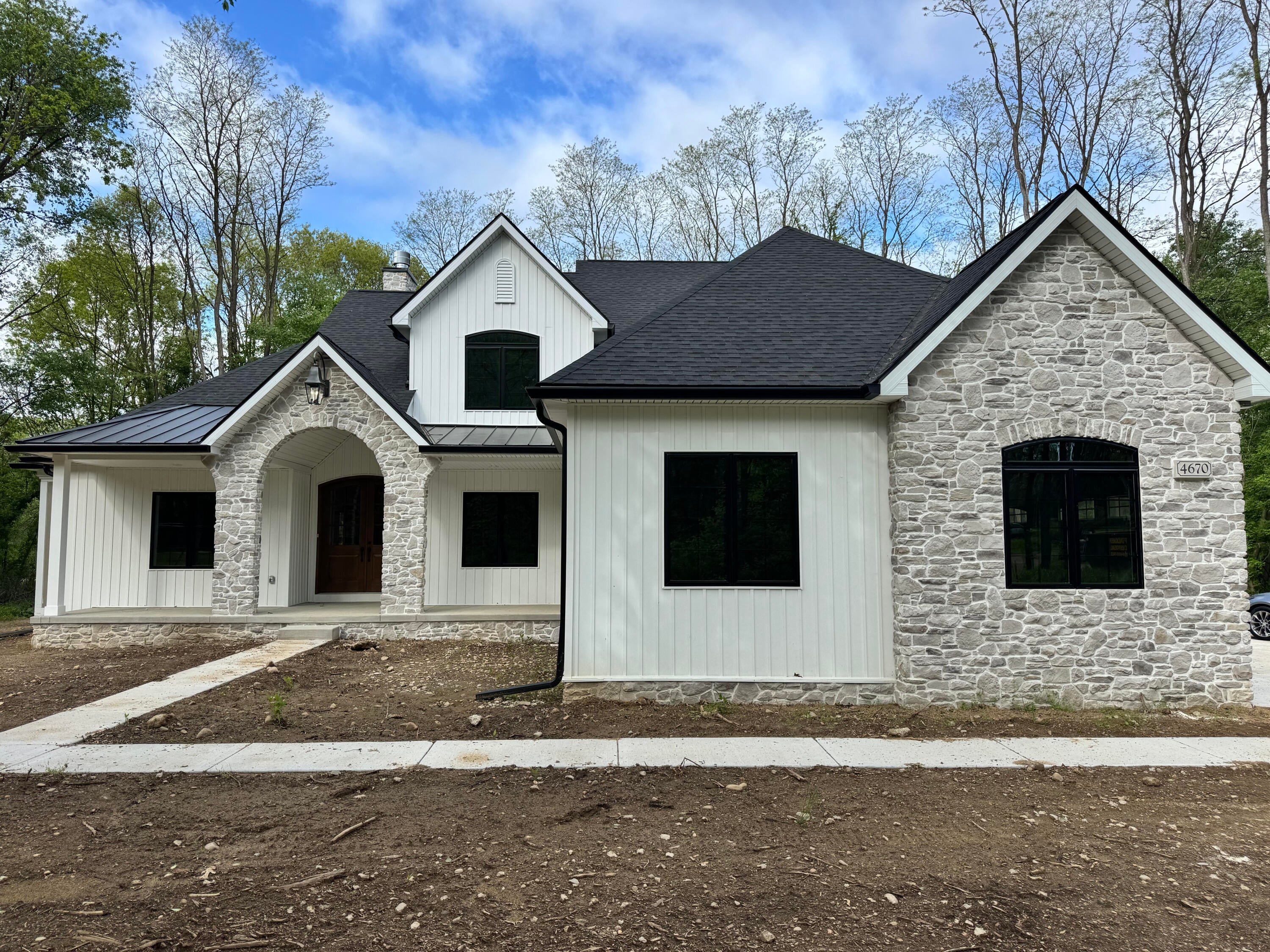 9935 White Tail Drive — photo