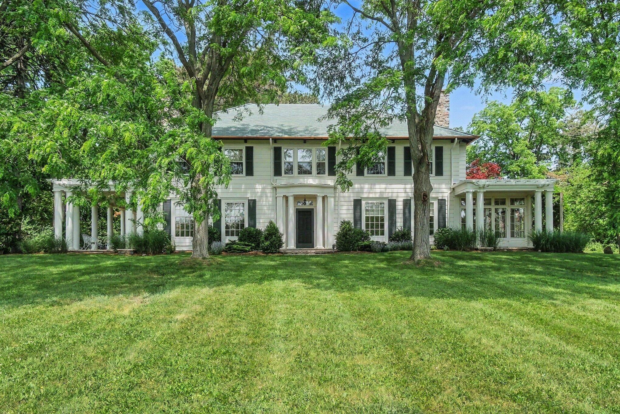 3215 W Dobson Place — photo