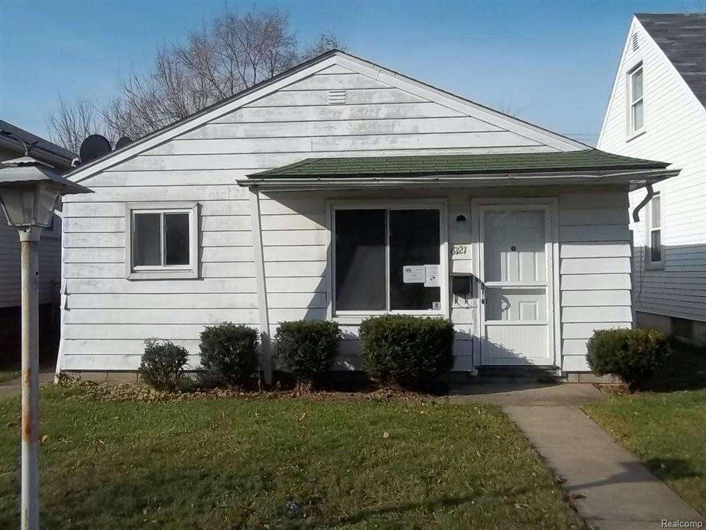 6121 Plainview Avenue — photo
