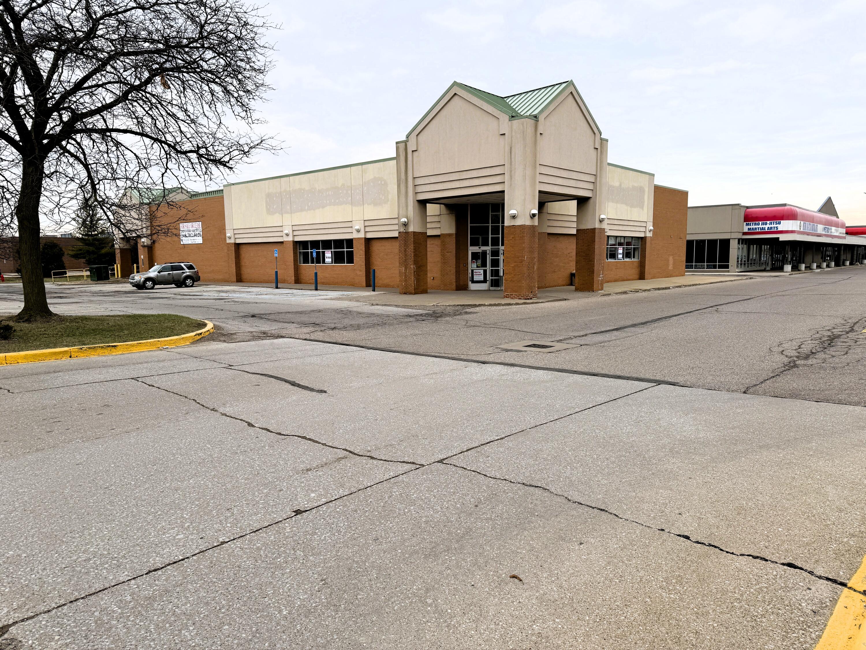 13545 Eureka Road — photo