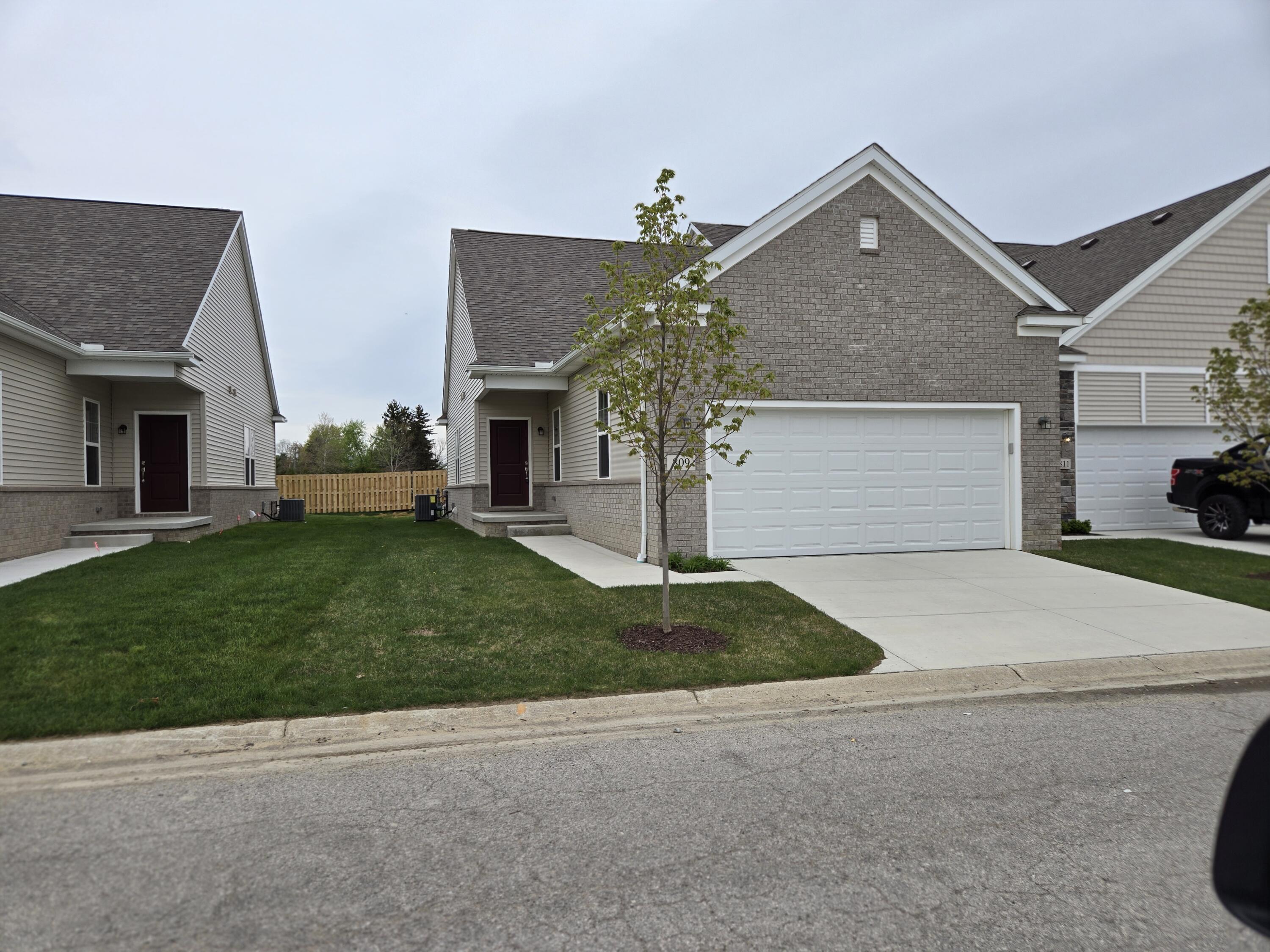 4266 Plum Village Circle Unit: 39 — photo