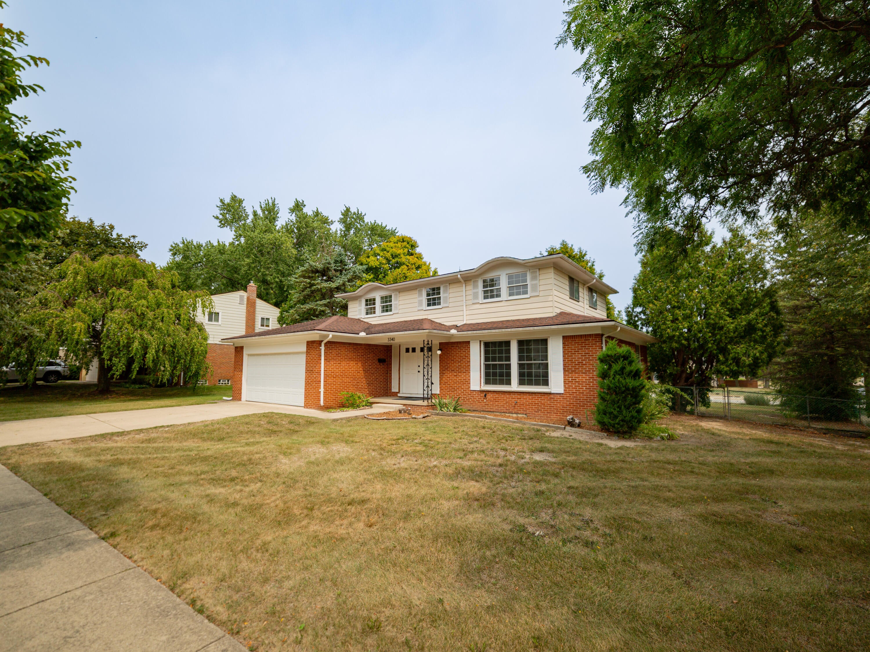 3340 Bluett Drive — photo