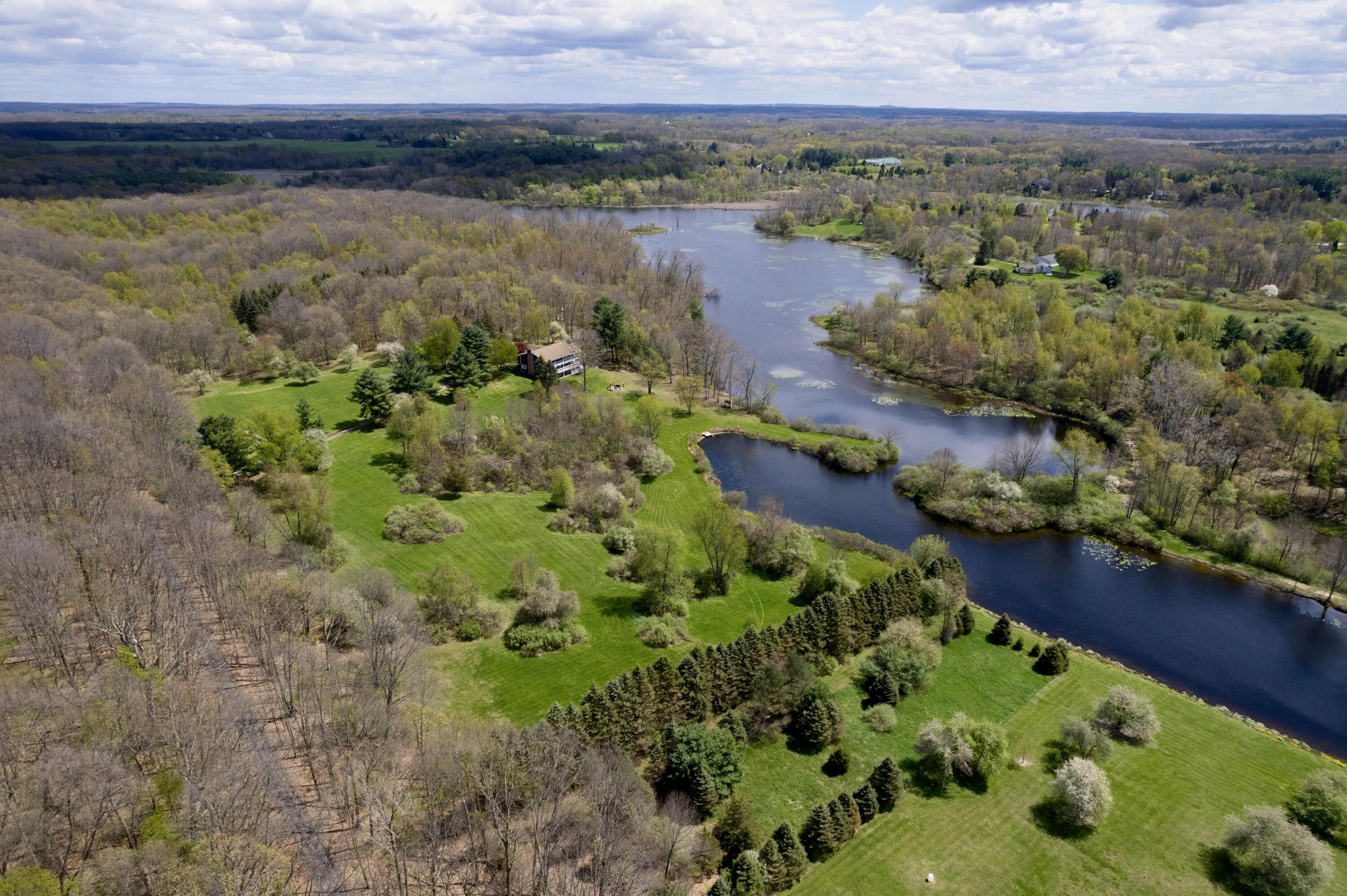 6270 Mack Road, Howell, MI 48855 — photo 2