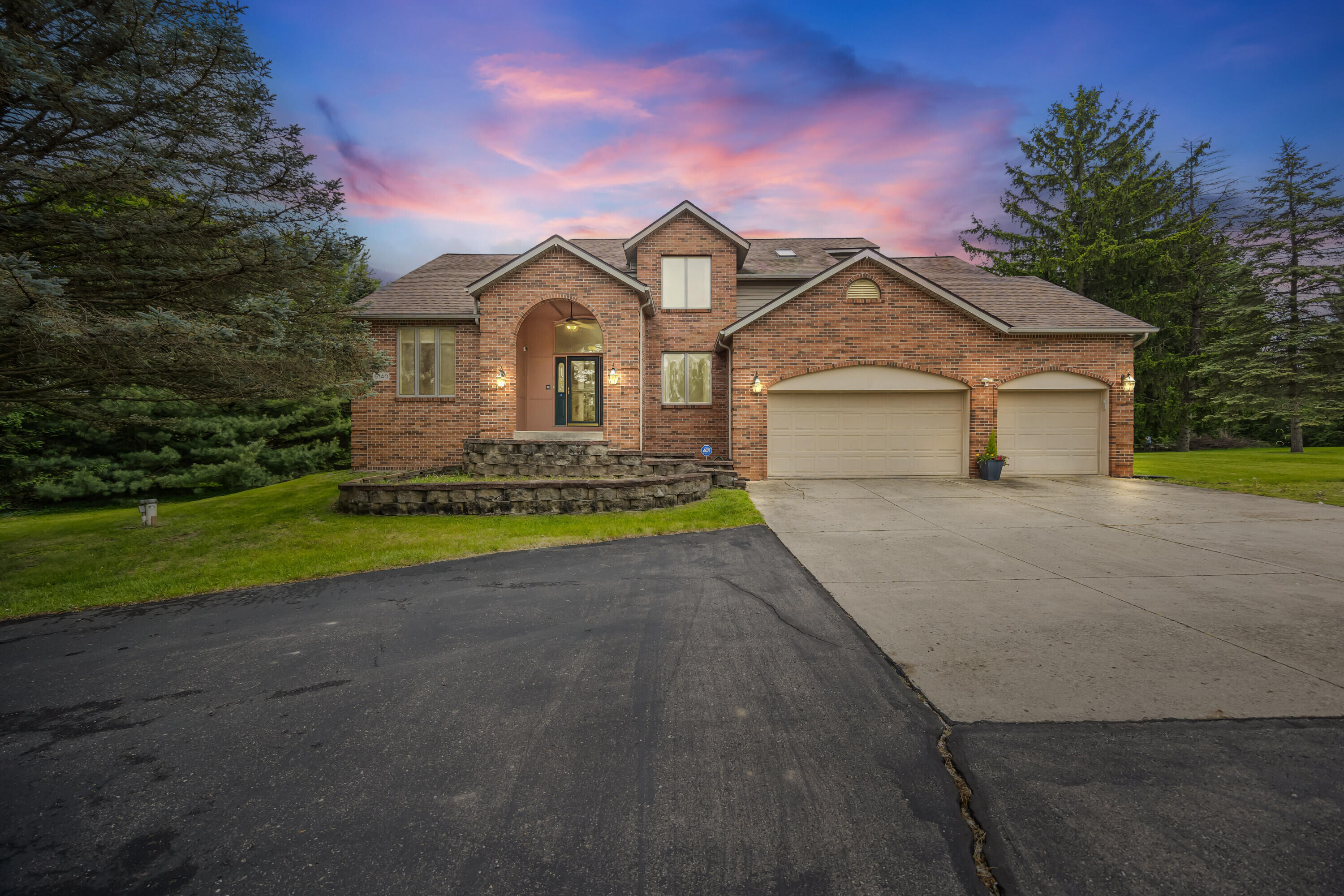 6140 Saline Ann Arbor Road — photo