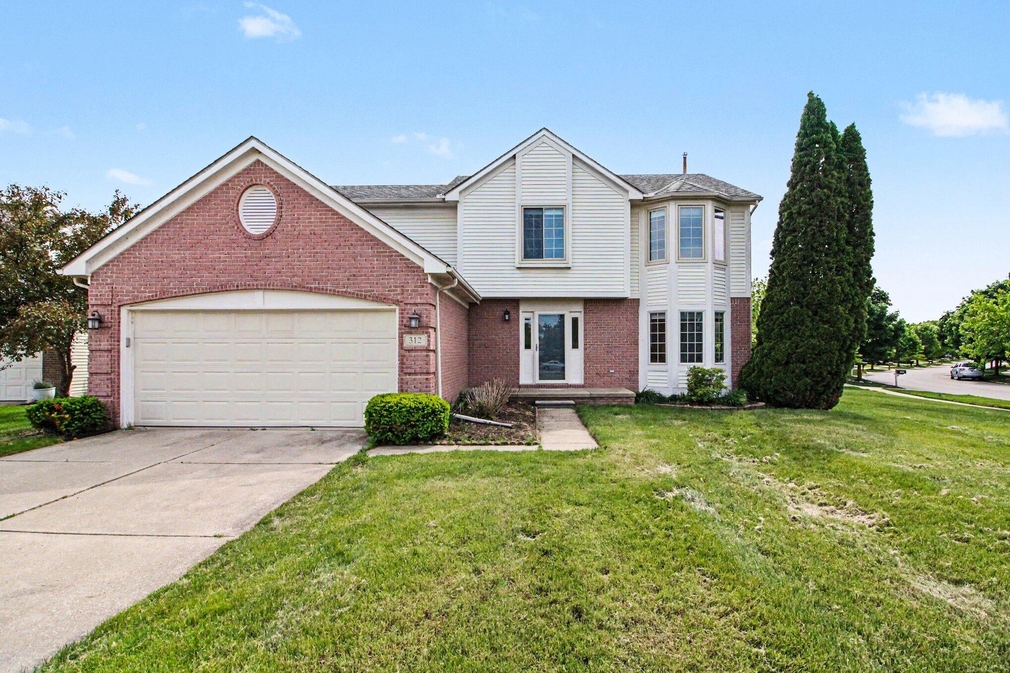312 Redrock Court — photo