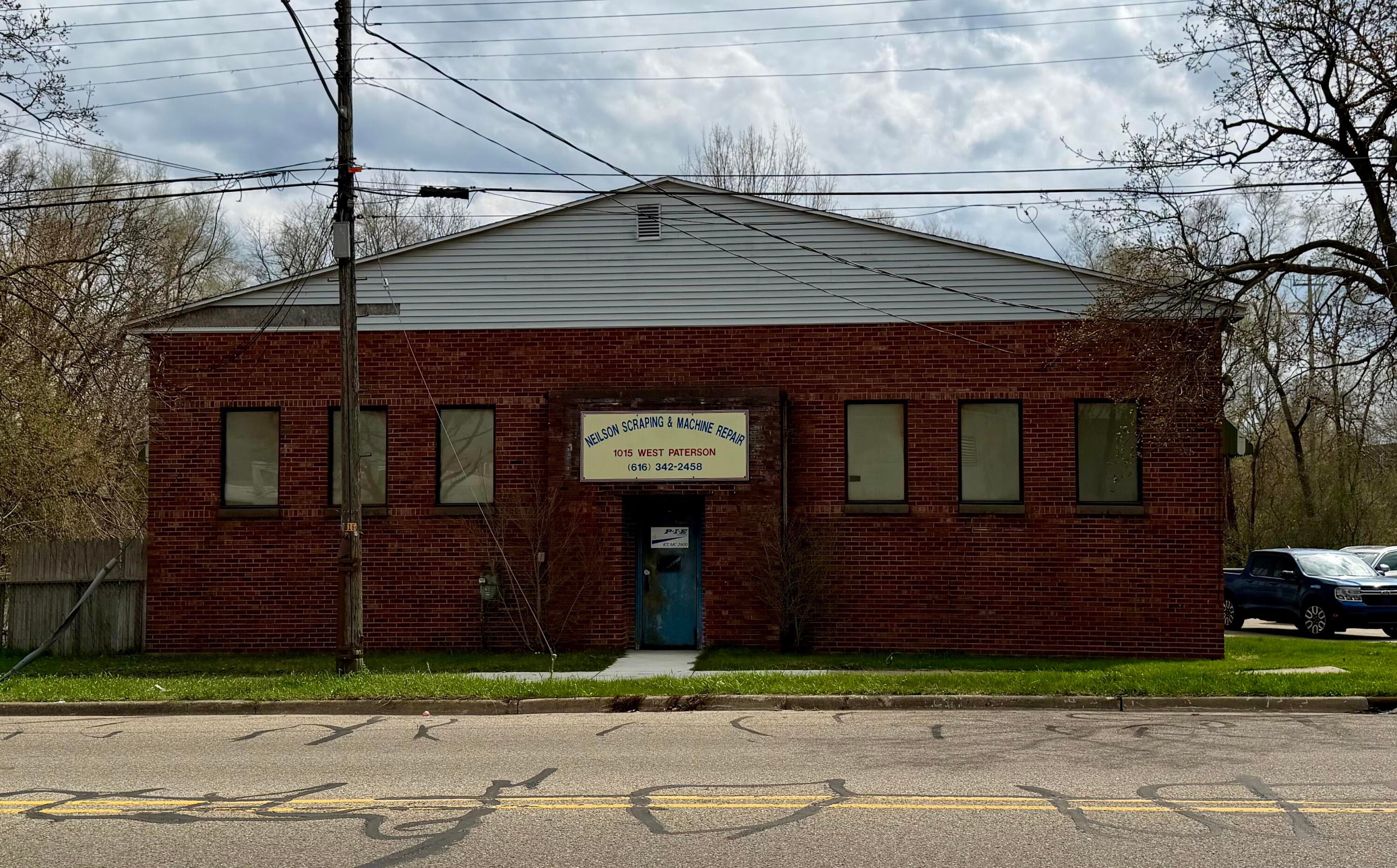 1015 W Paterson Street — photo