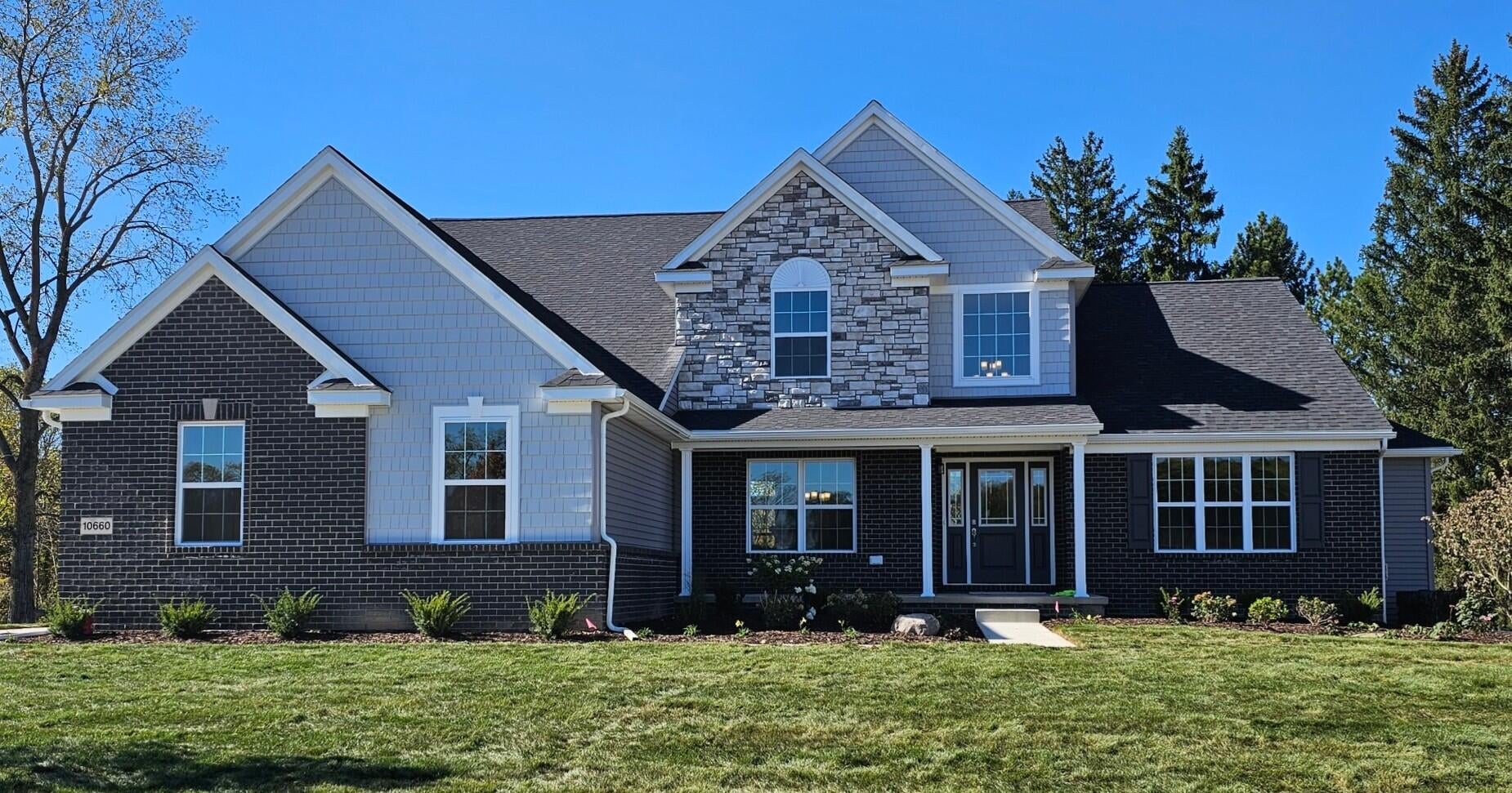 9620 Valley View Court — photo