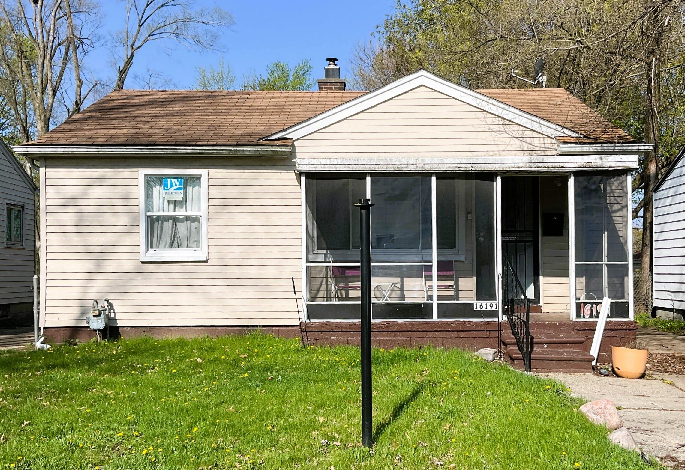 16191 Salem — photo