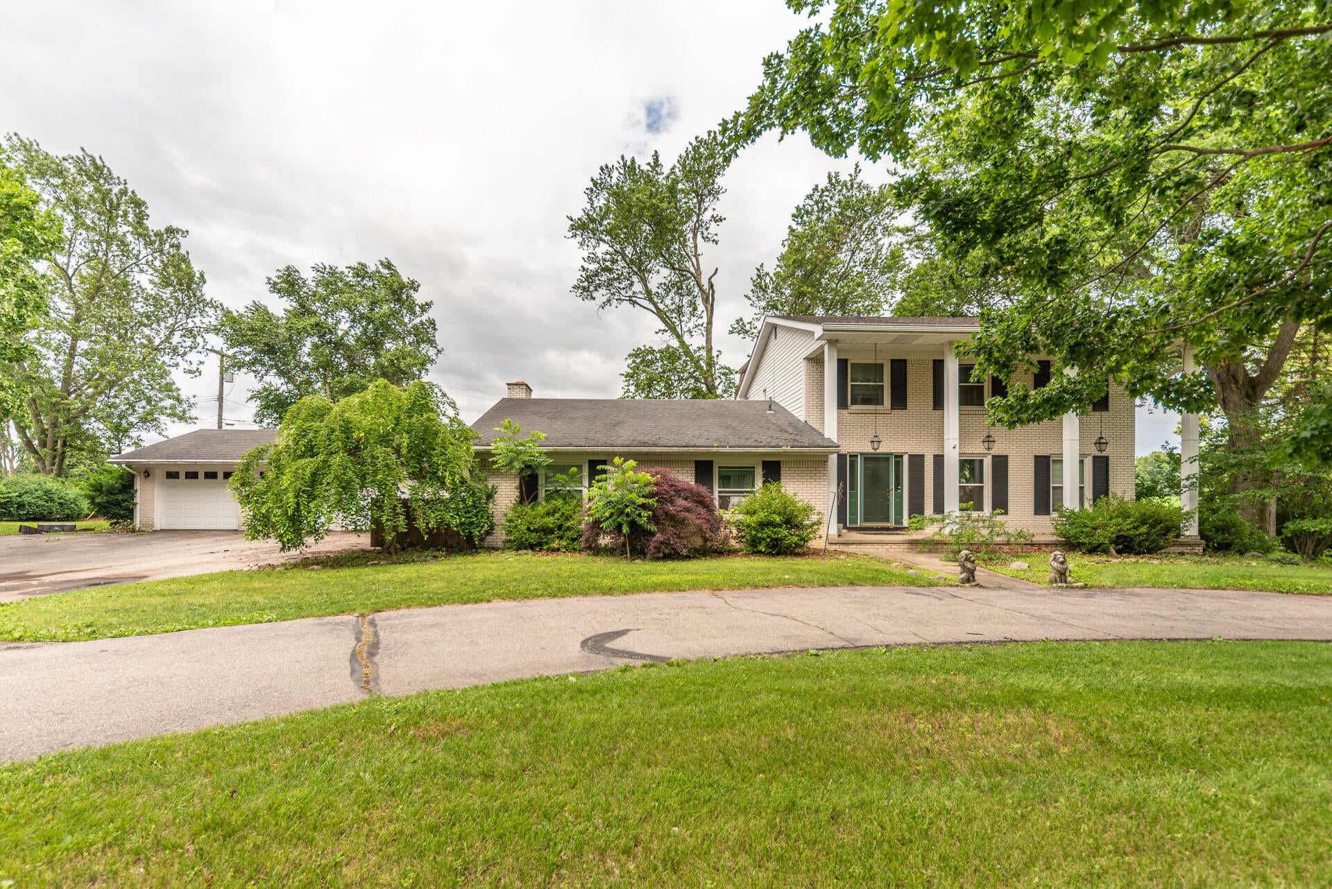 3559 Meadow Lane — photo