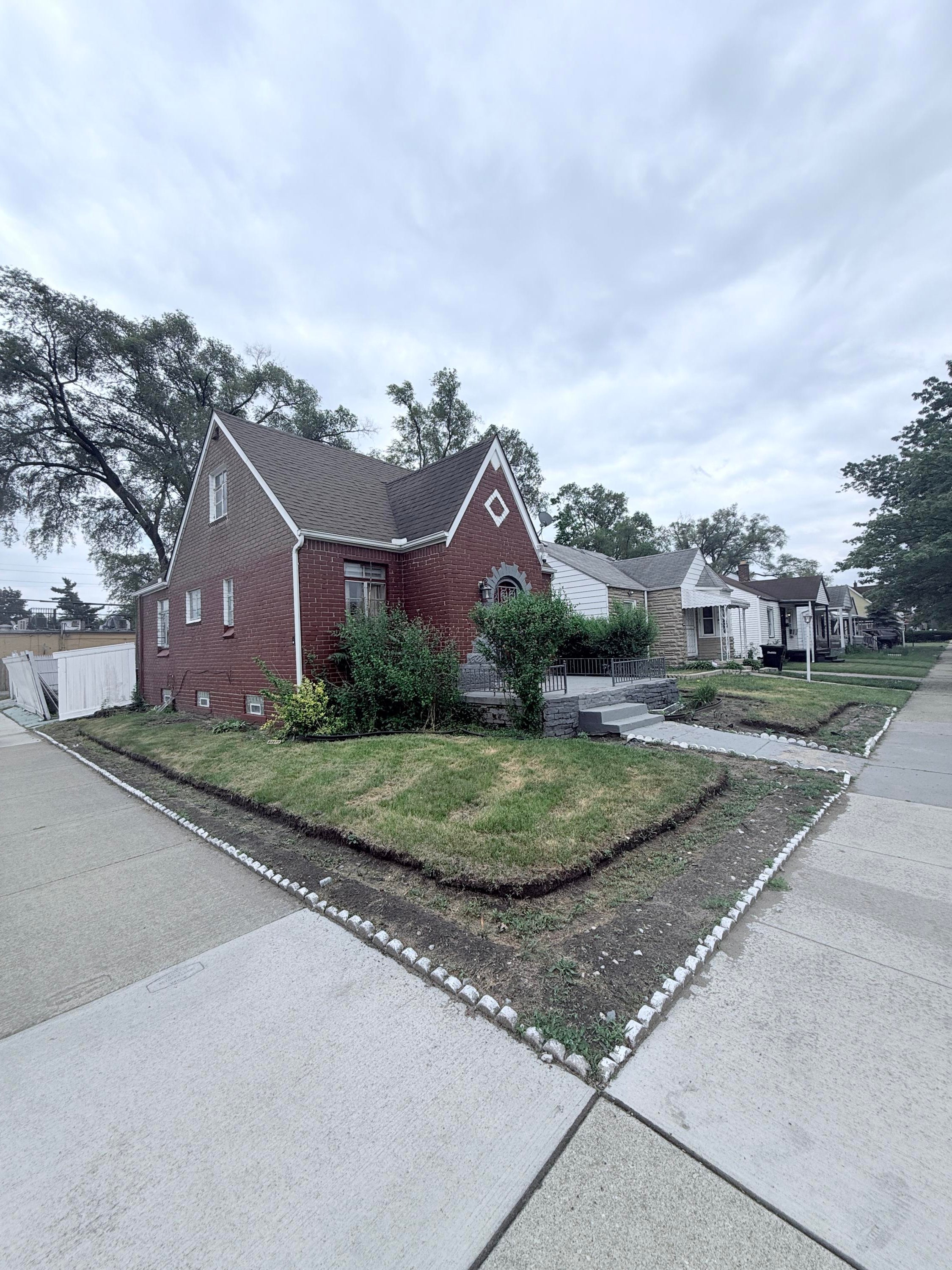 15786 Tracey Street — photo
