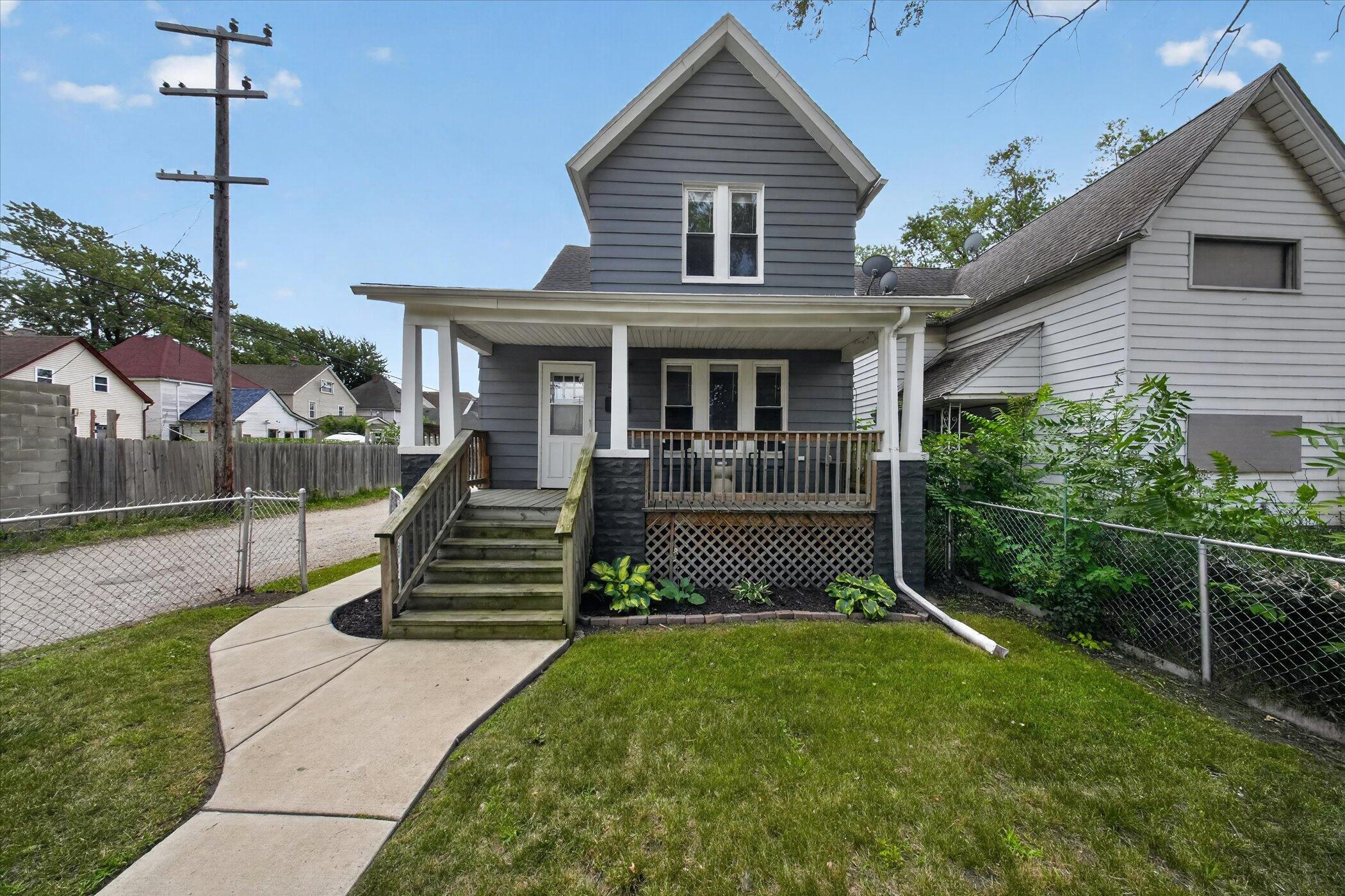 5827 Baker Street — photo