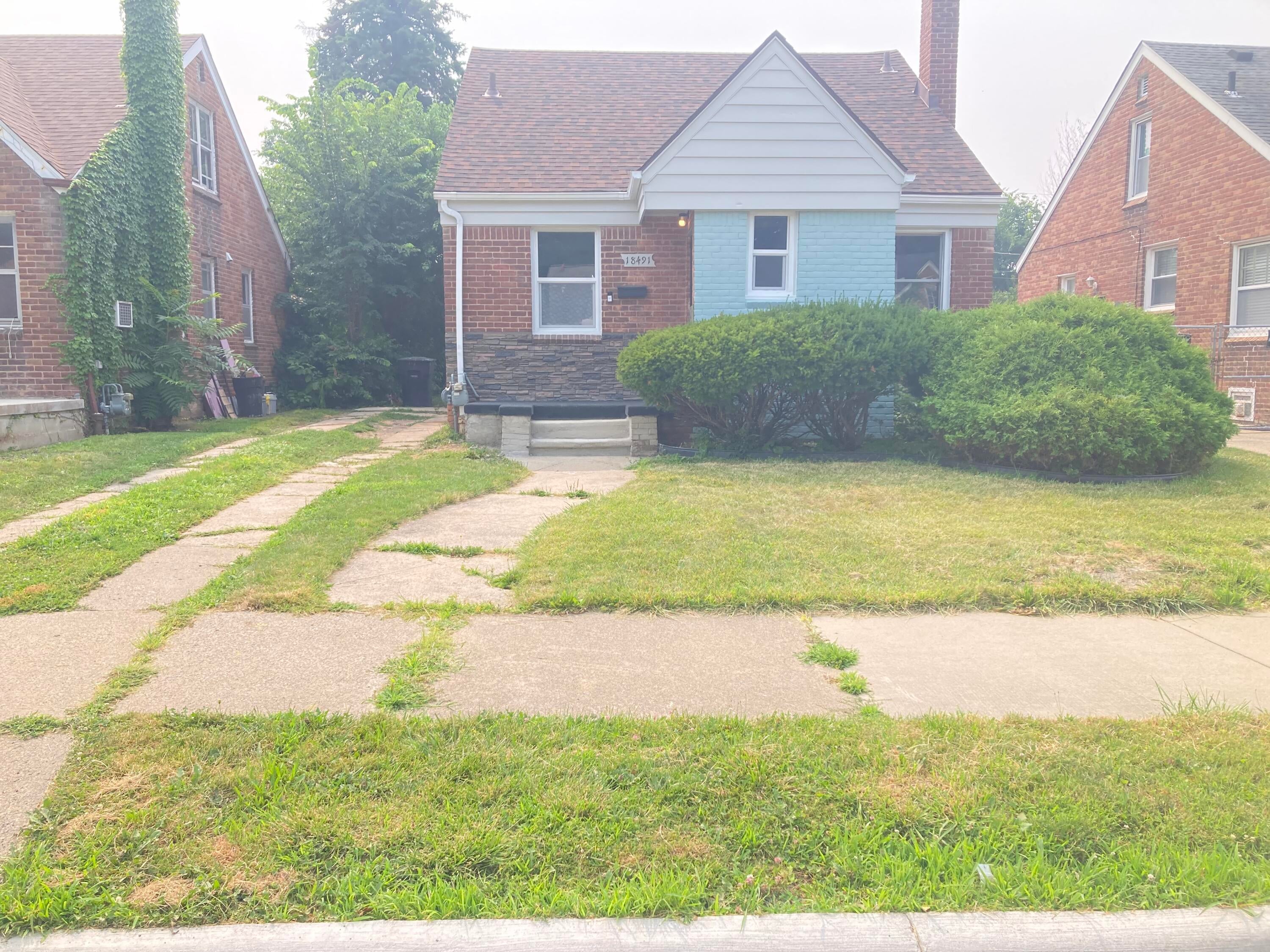 18491 Rutherford Street — photo
