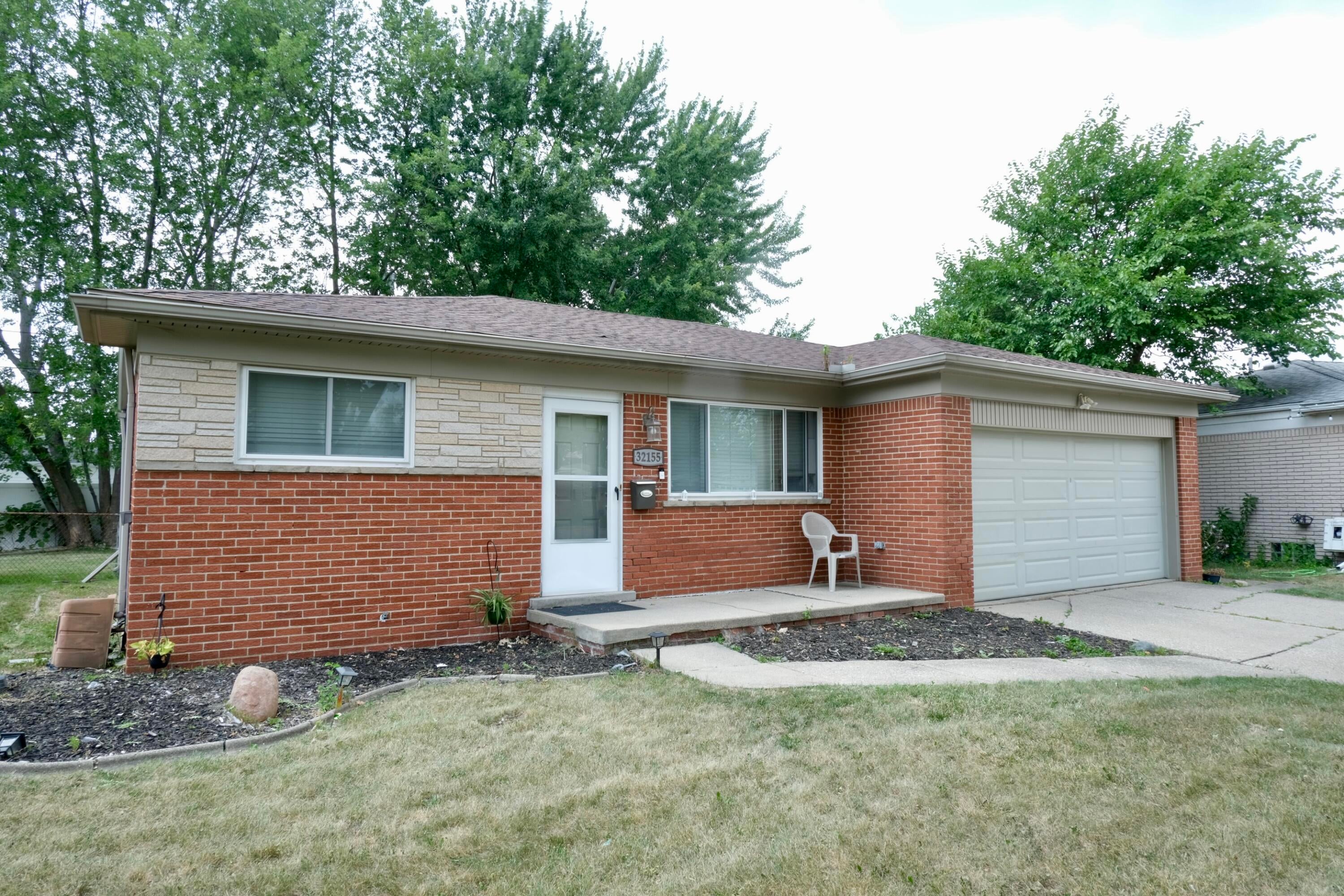 32155 Columbus Drive — photo