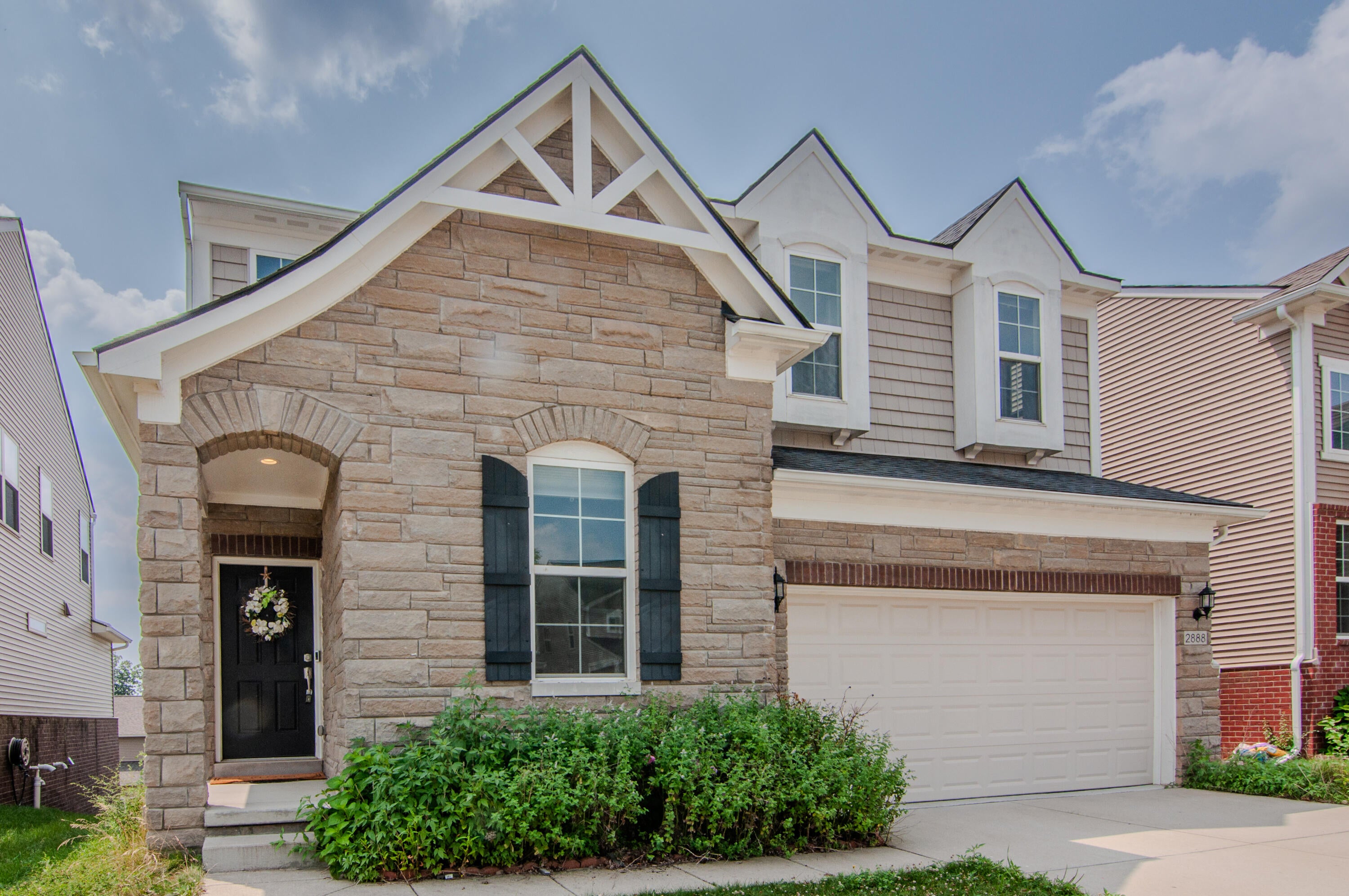 2888 Dillon Drive — photo