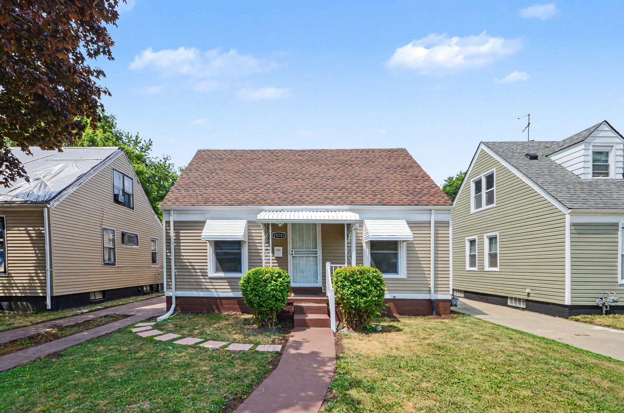 20283 Bradford Street — photo