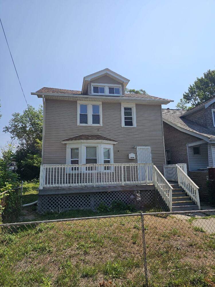 5056 Bewick Street — photo