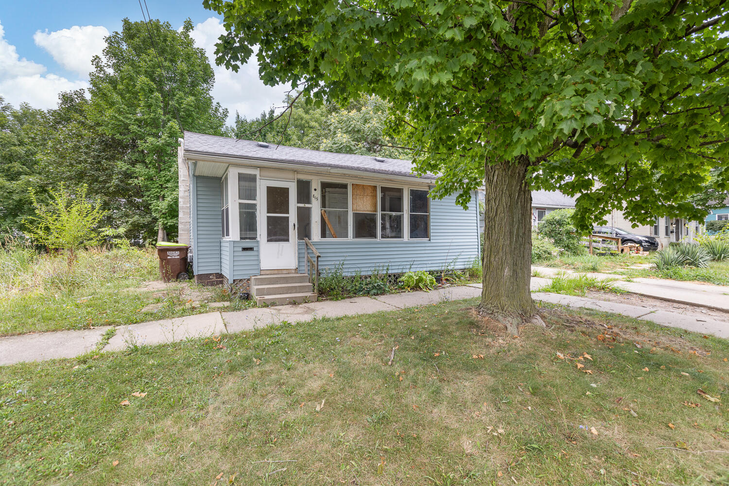815 E Front Street, Adrian, MI 49221 — photo 2