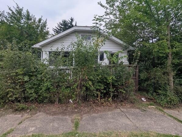 140 W Addison Street — photo