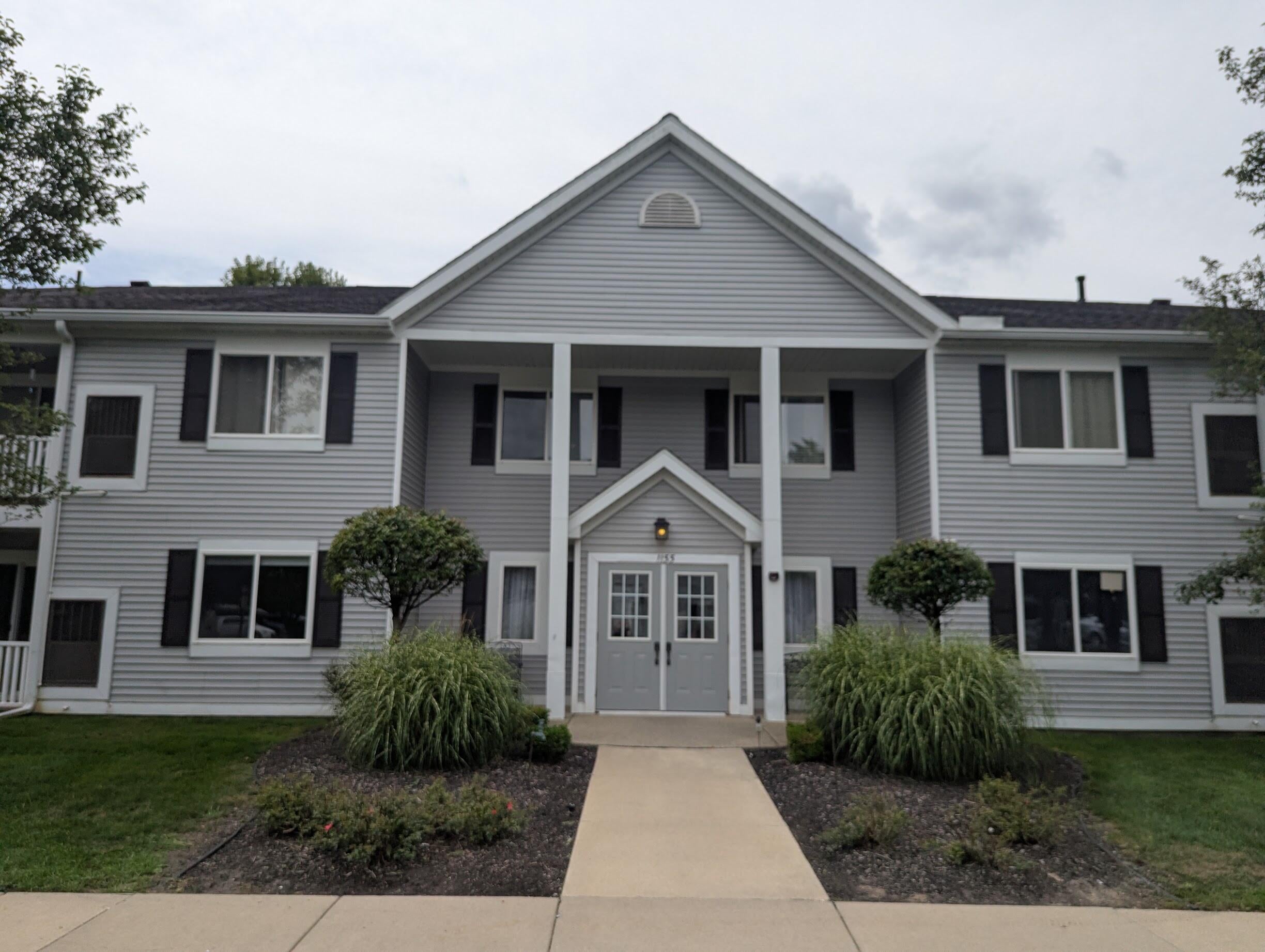 1155 S Lake 45 — photo