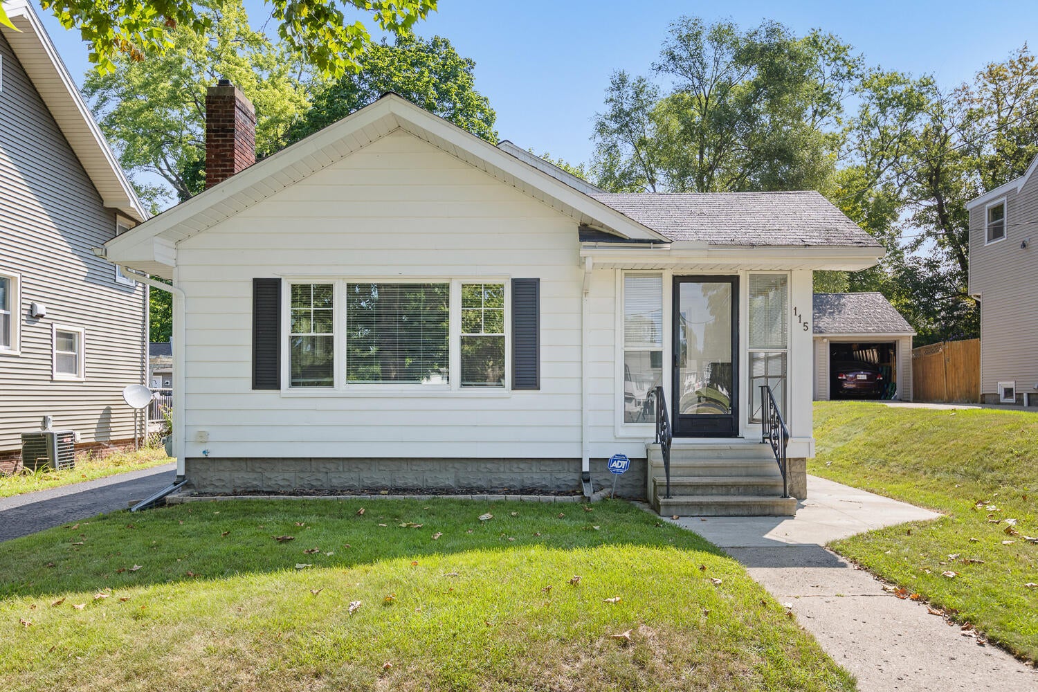 115 S Thompson Street — photo