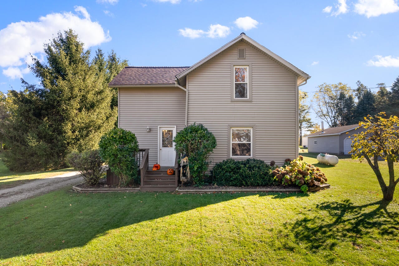 3591 Steamburg Road — photo