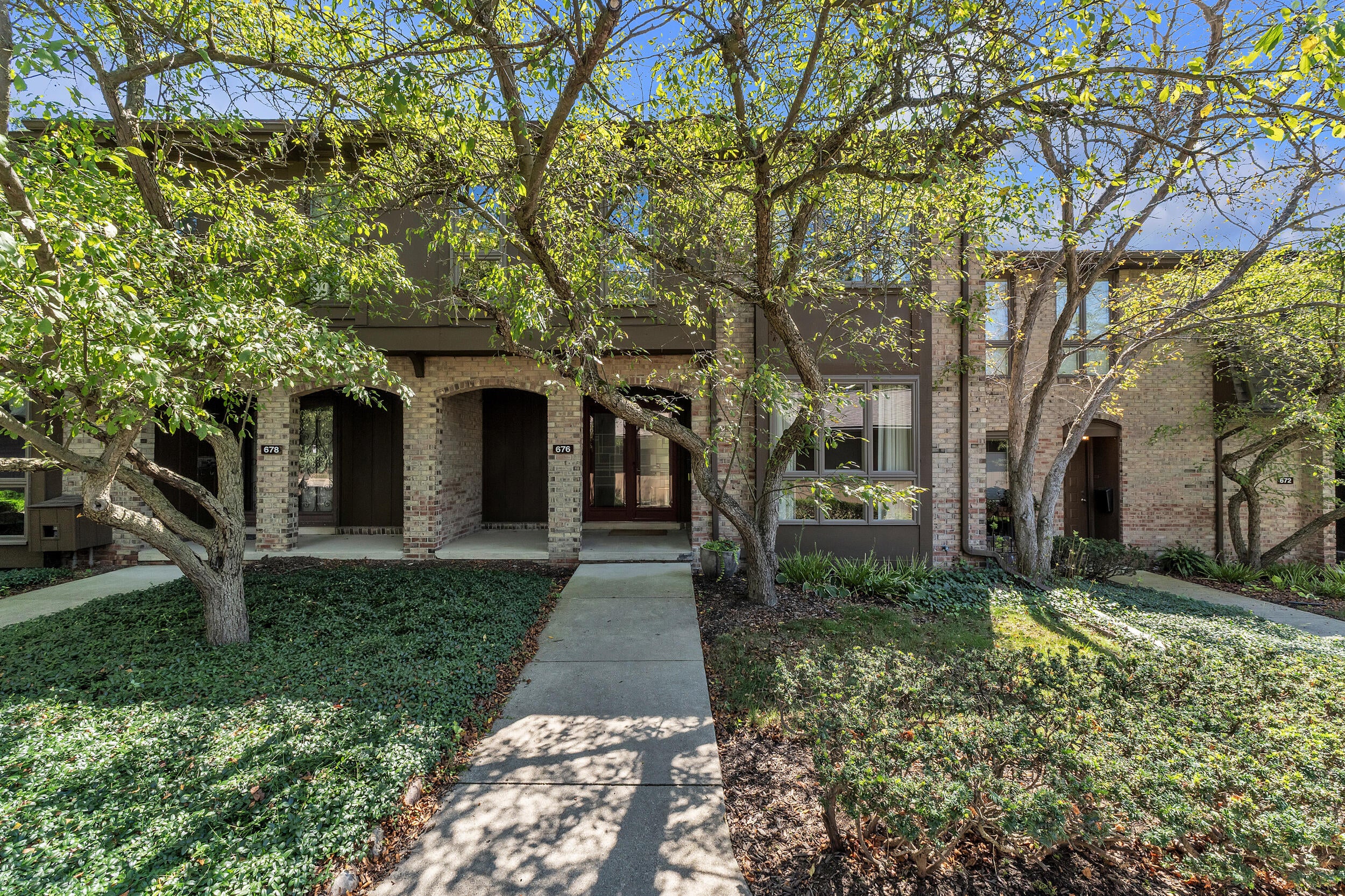 676 Greenhills Drive — photo