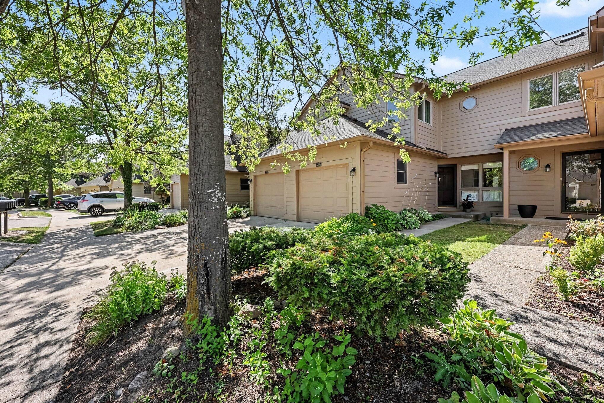 3362 Bent Trail Drive — photo