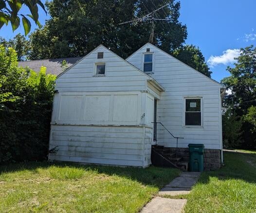 1527 Robertson Avenue — photo