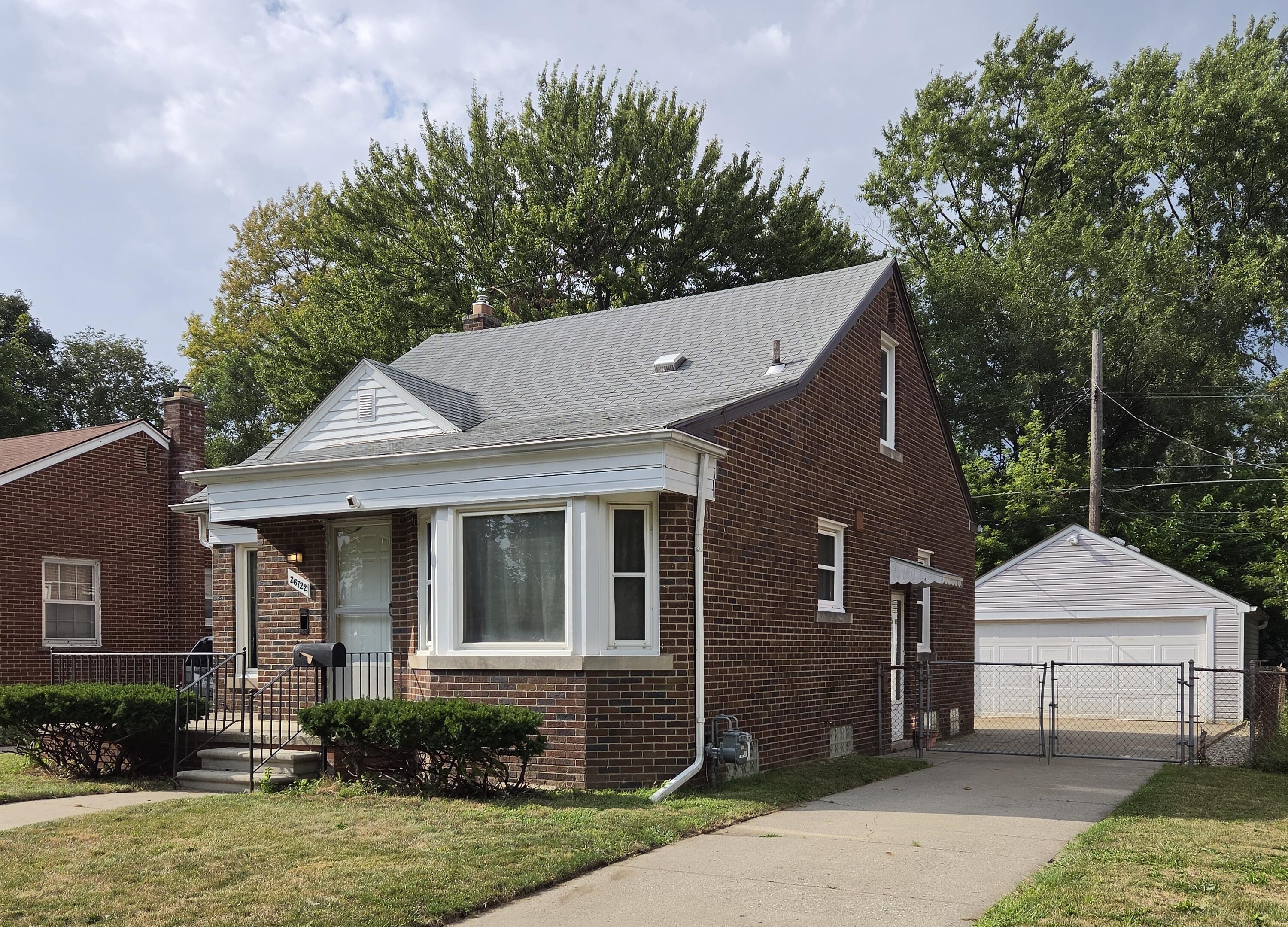 26722 W Chicago — photo
