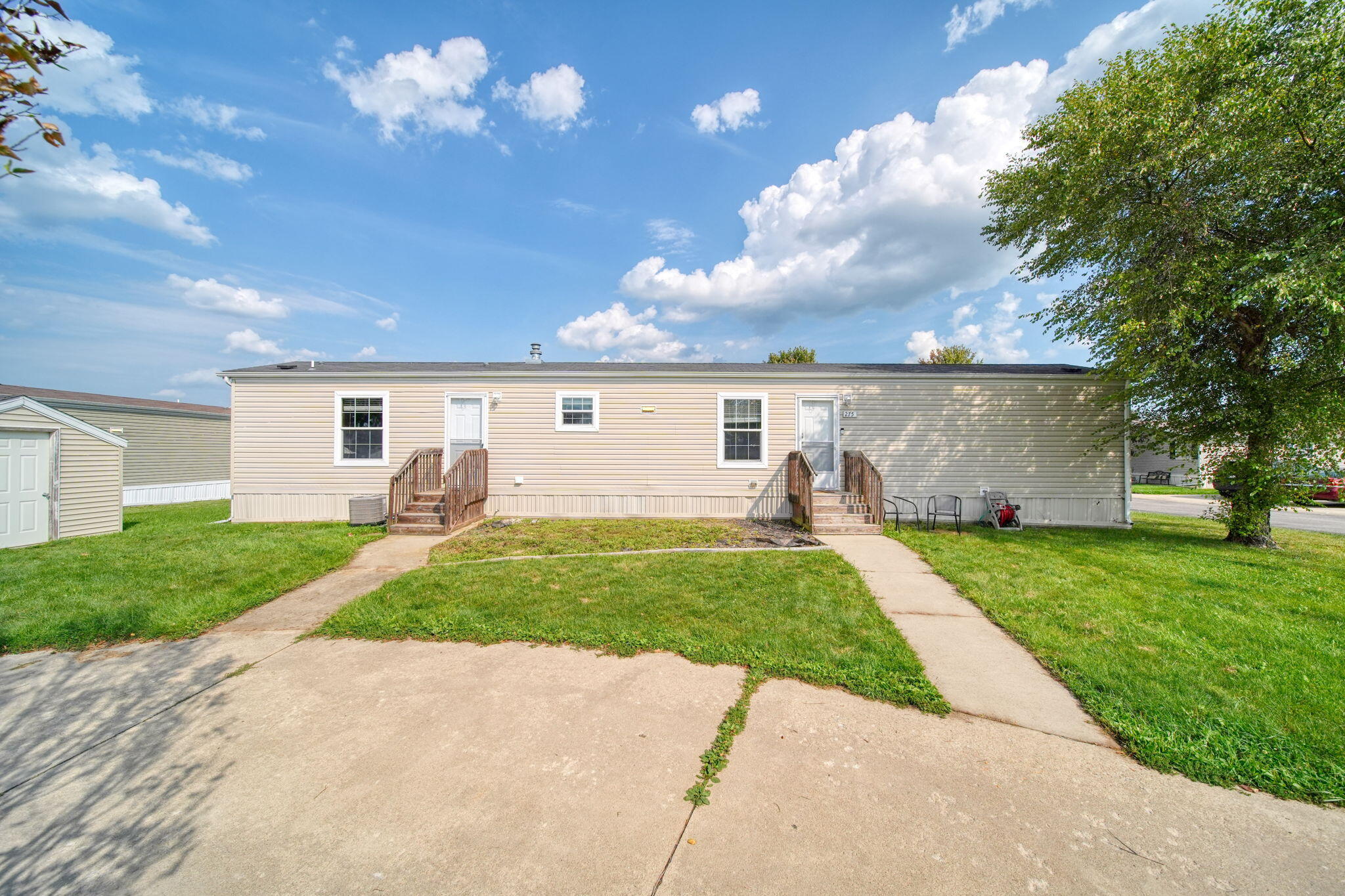 275 Grand River Drive — photo